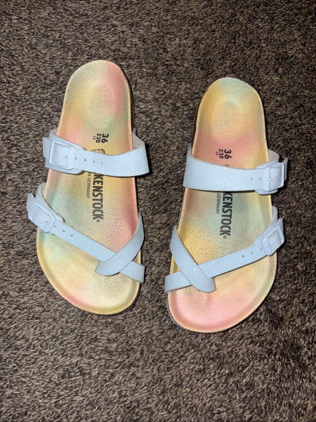 Birkenstock Mayari . Womens 5 Fits A Size 7