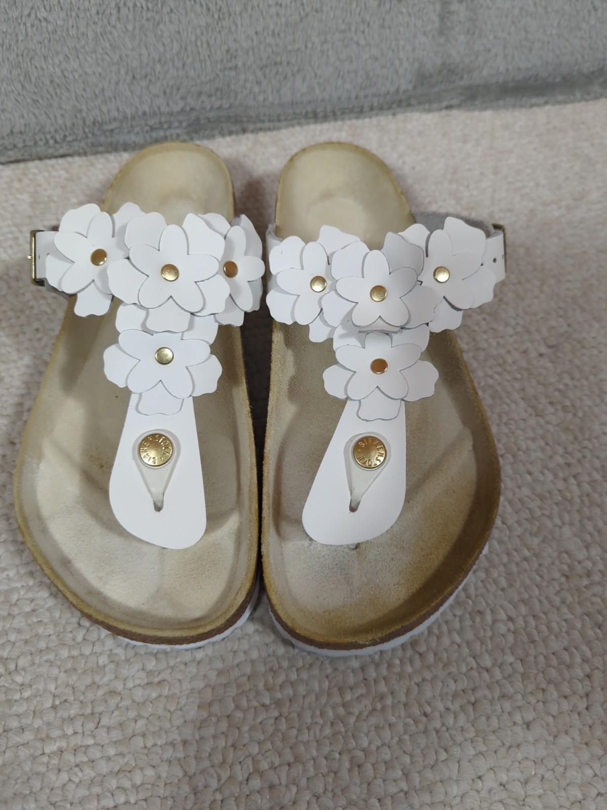 Birkenstock Gizeh Flower Embellishment White Leather  US Size8- 8.5 EU 39