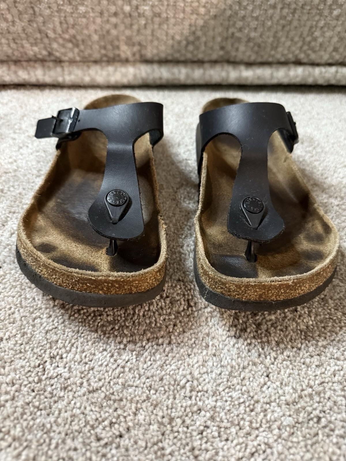 Birkenstock Women’s Size 7.5 Gizeh Black Sandals