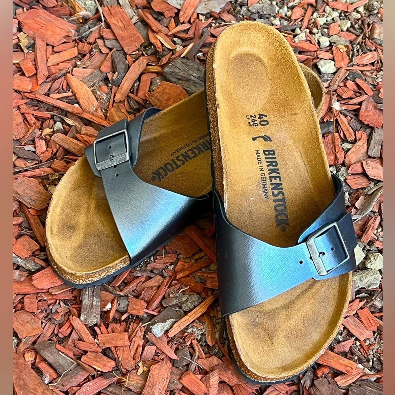 NWOB Birkenstock Madrid Buckle 40 gray with silver buckle