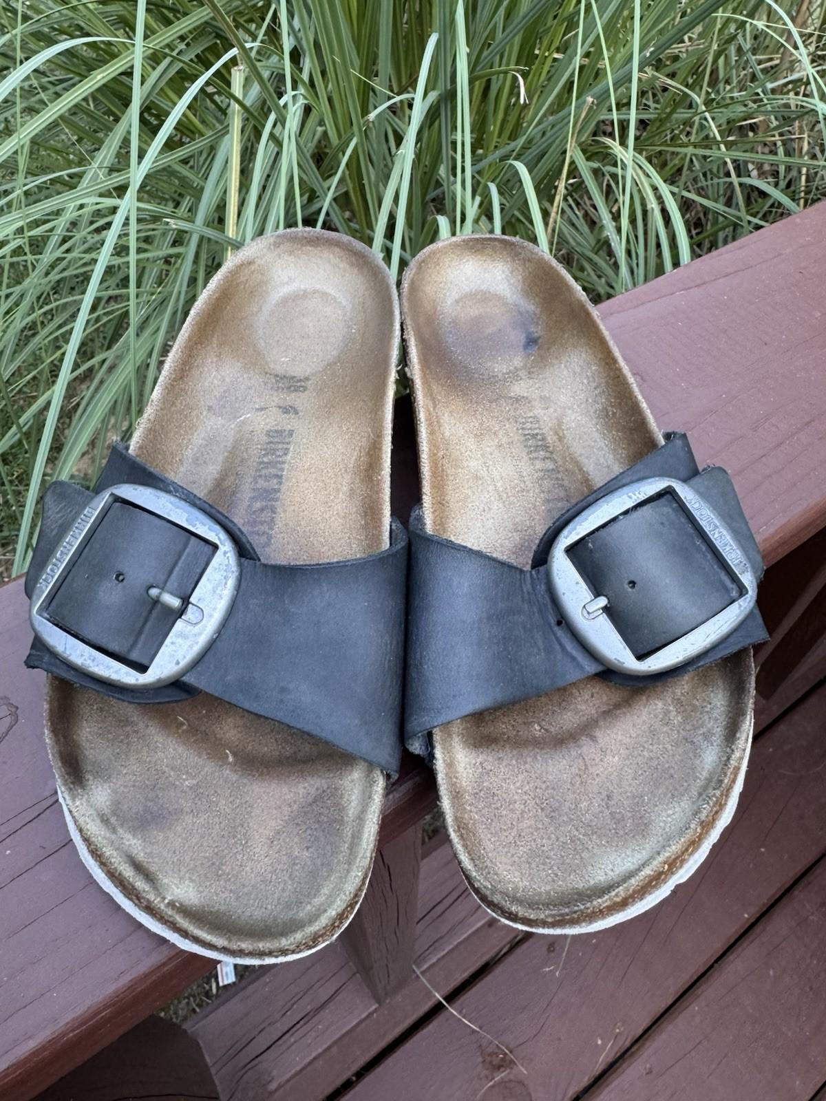 BIRKENSTOCK MADRID BIG BUCKLE SLIDE SANDALS BLACK LEATHER SZ 7-7.5US/ 38EU