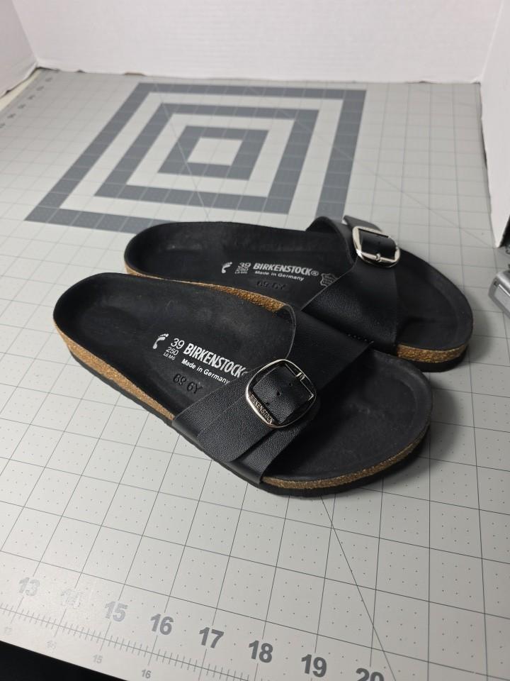 Birkenstock Madrid Big Buckle Black Sandals Women Black 39 NWOT