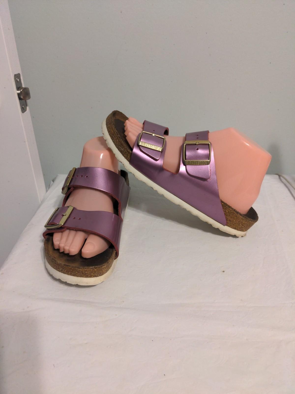 Birkenstock Arizona Women’s Size (40) 9 Narrow Soft Footbed Sandals Purple