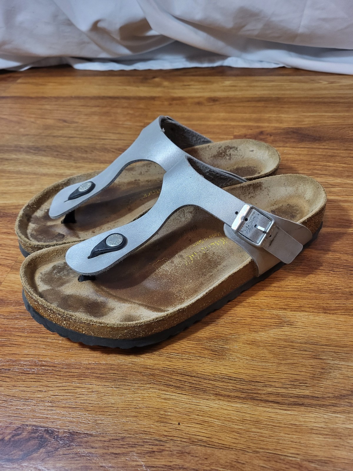 Birkenstock Gizeh EVA Sandals Metallic Flip Flops Women’s Size 8