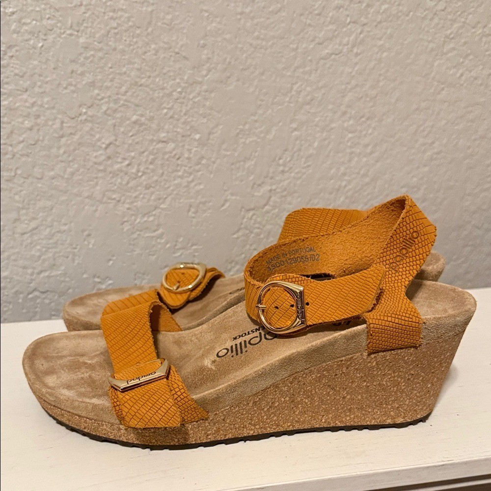 Birkenstock Papillio Soley Nubuck Leather Wedge Sandals Apricot Women’s 9 or 40