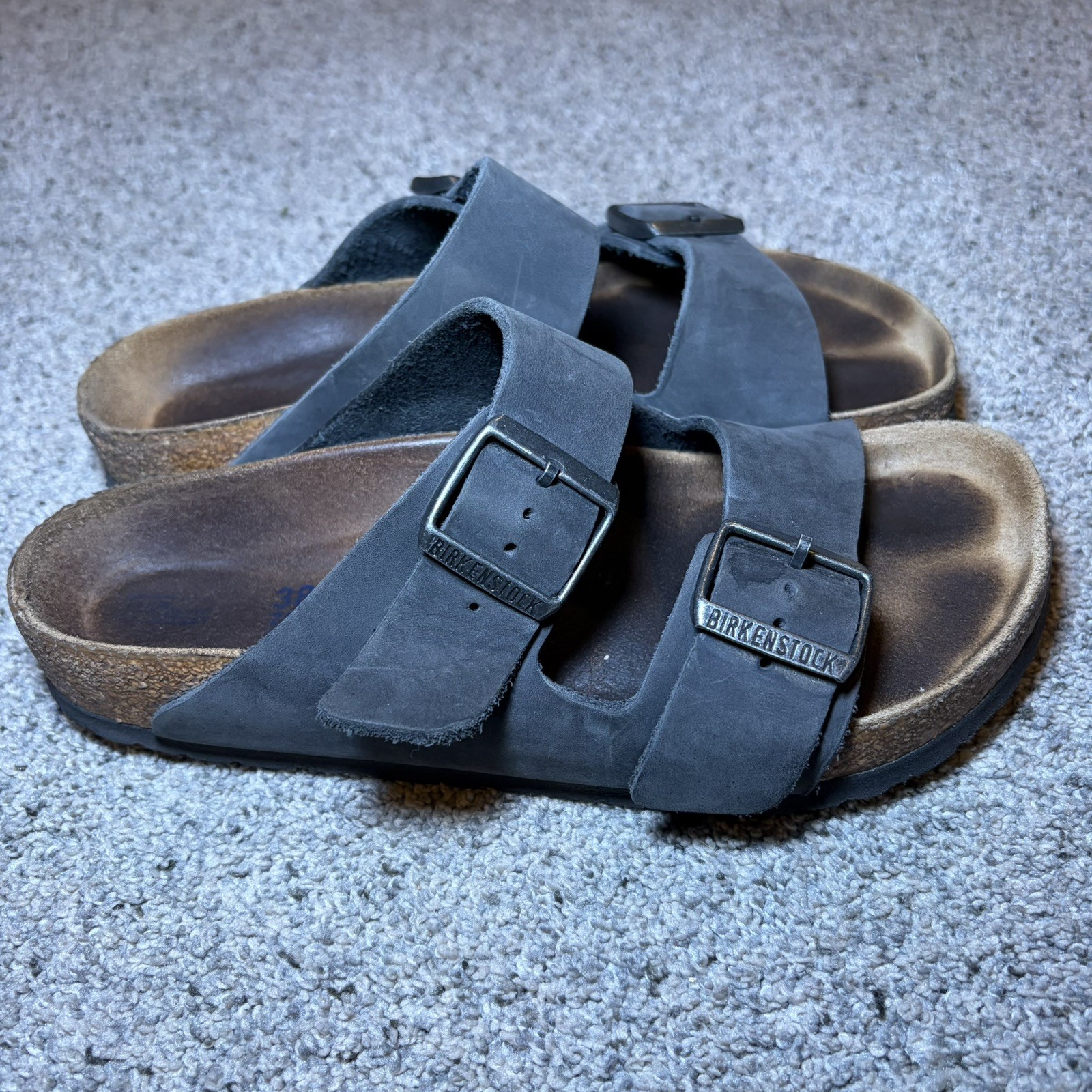 BIRKENSTOCK ARIZONA Gray LEATHER TWO STRAP SANDALS EUR 38 US men’s 5 women’s 7