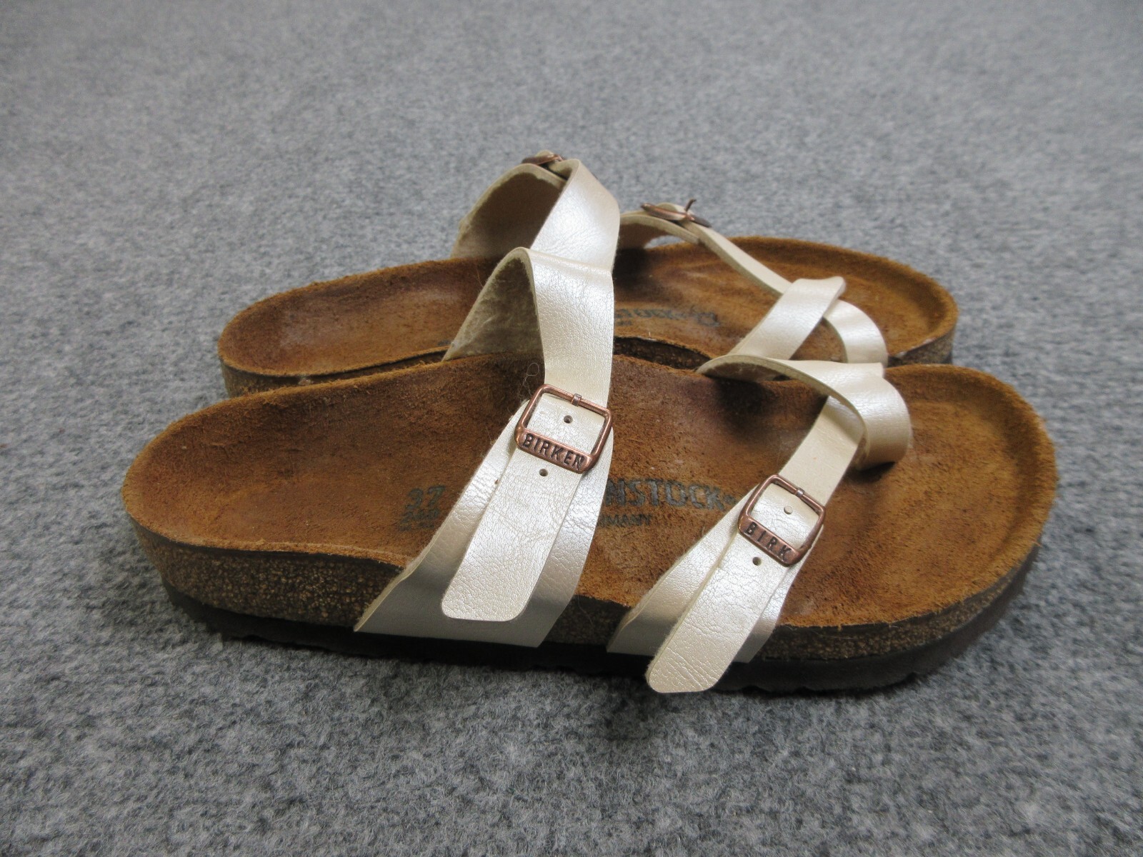 Birkenstock Mayari Sandals Womens Size 6 EU 37 Beige Leather Toe Strap Cork