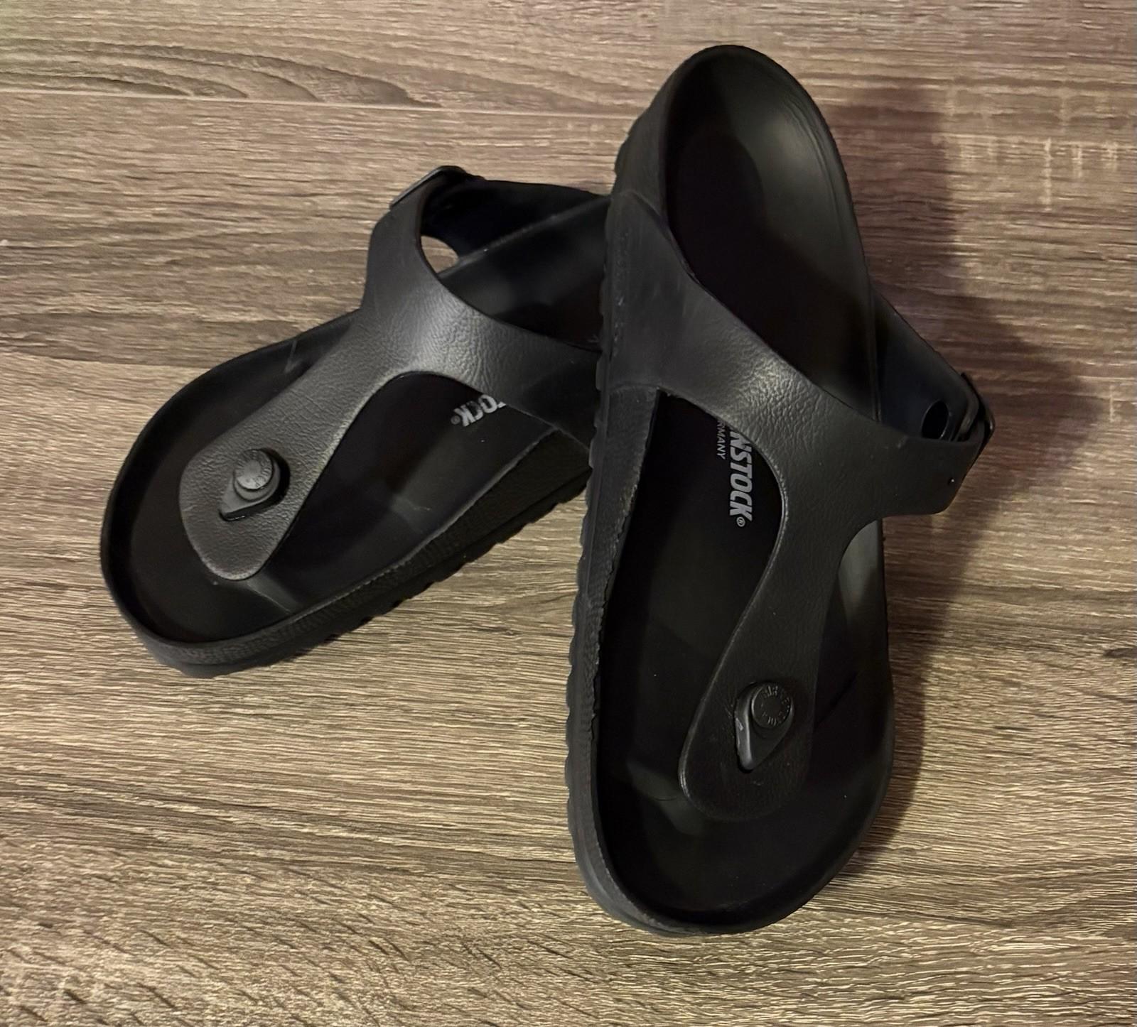 Birkenstock Gizeh Essentials Black Thongs Women’s Size 41