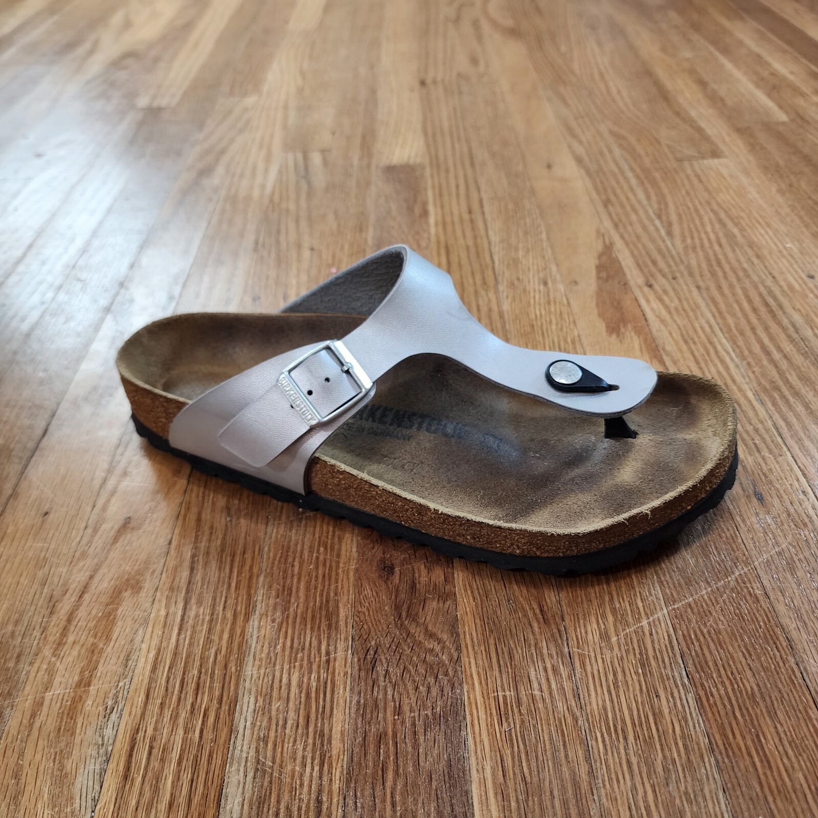 Birkenstock Gizeh Womens Thong Sandals Sz 10 Silver Metallic