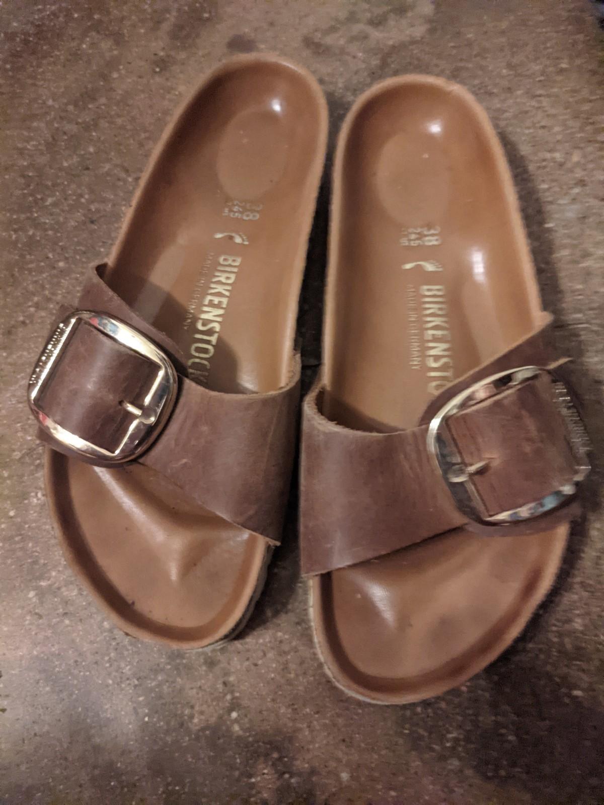 birkenstock madrid big buckle cognac