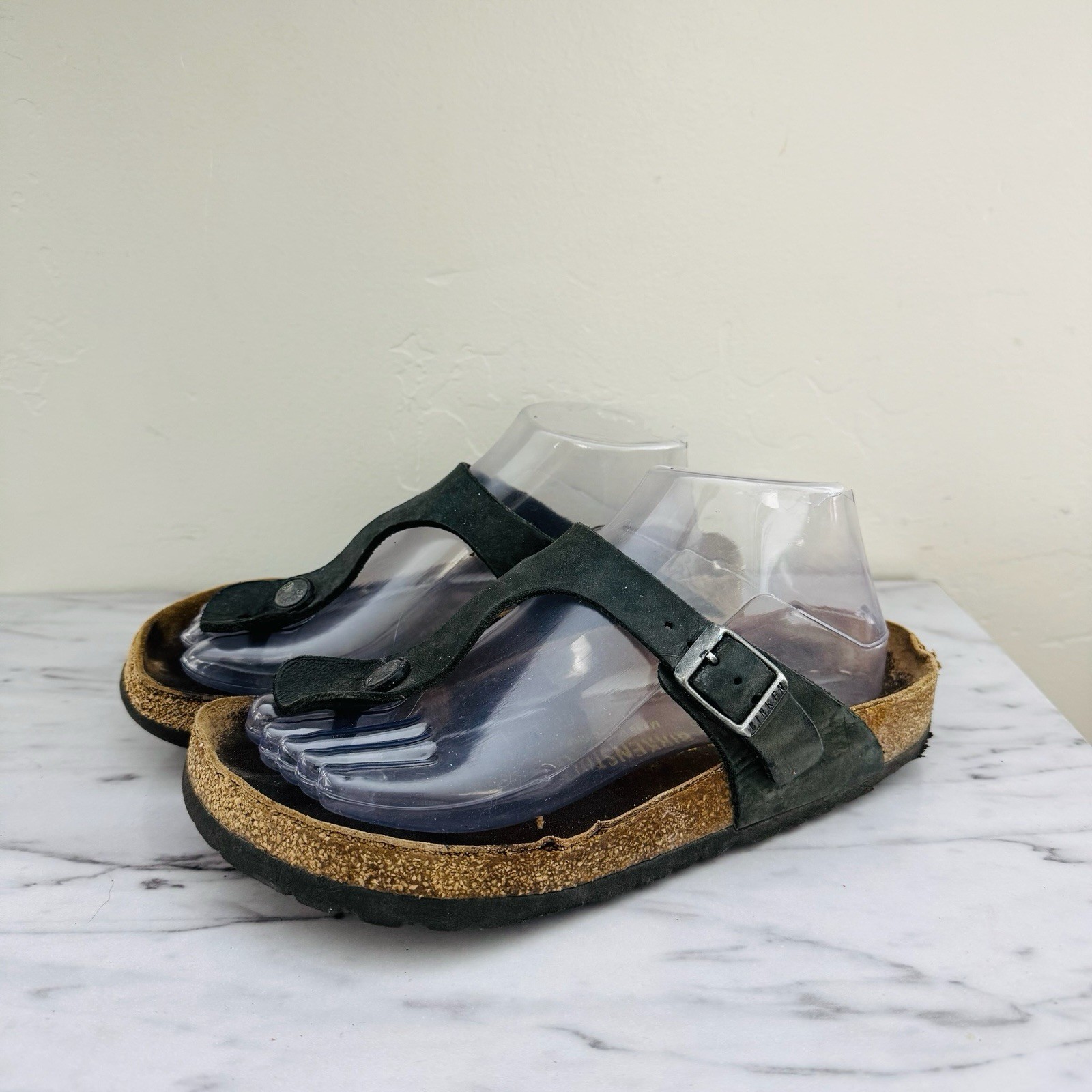 Birkenstock Gizeh Black Leather Sandals Women’s Size 7.5