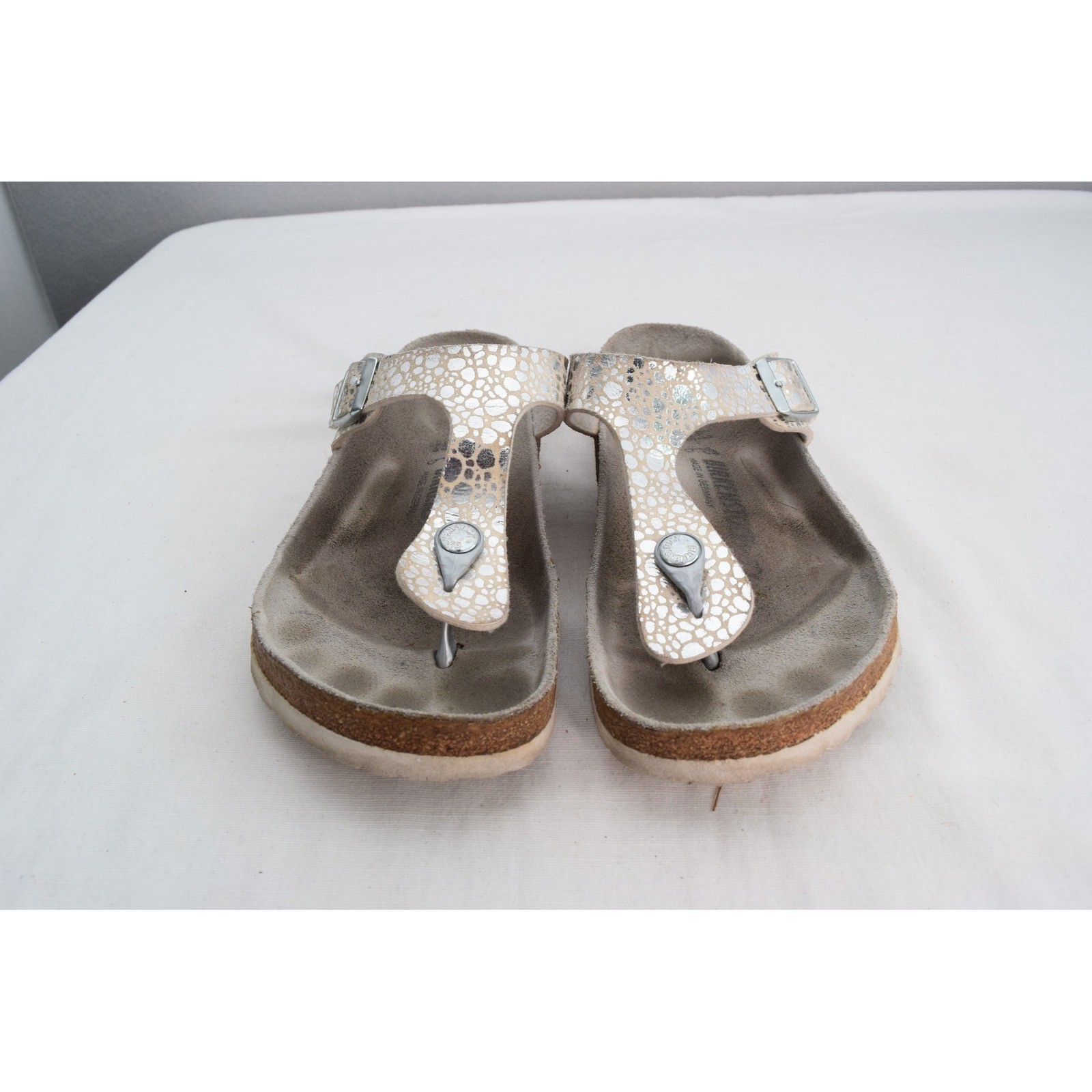 Birkenstock Gizeh Silver Crackle Thong Sandals Women’s 41 Shoes Strappy 10