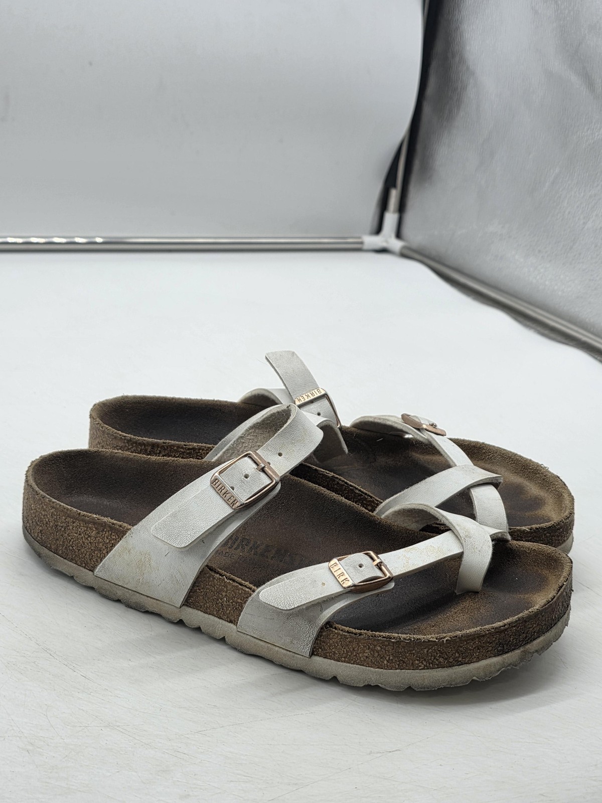 Birkenstock Mayari Sandals Womens Size 7-7.5 White Strappy Toe Loop Cork Germany