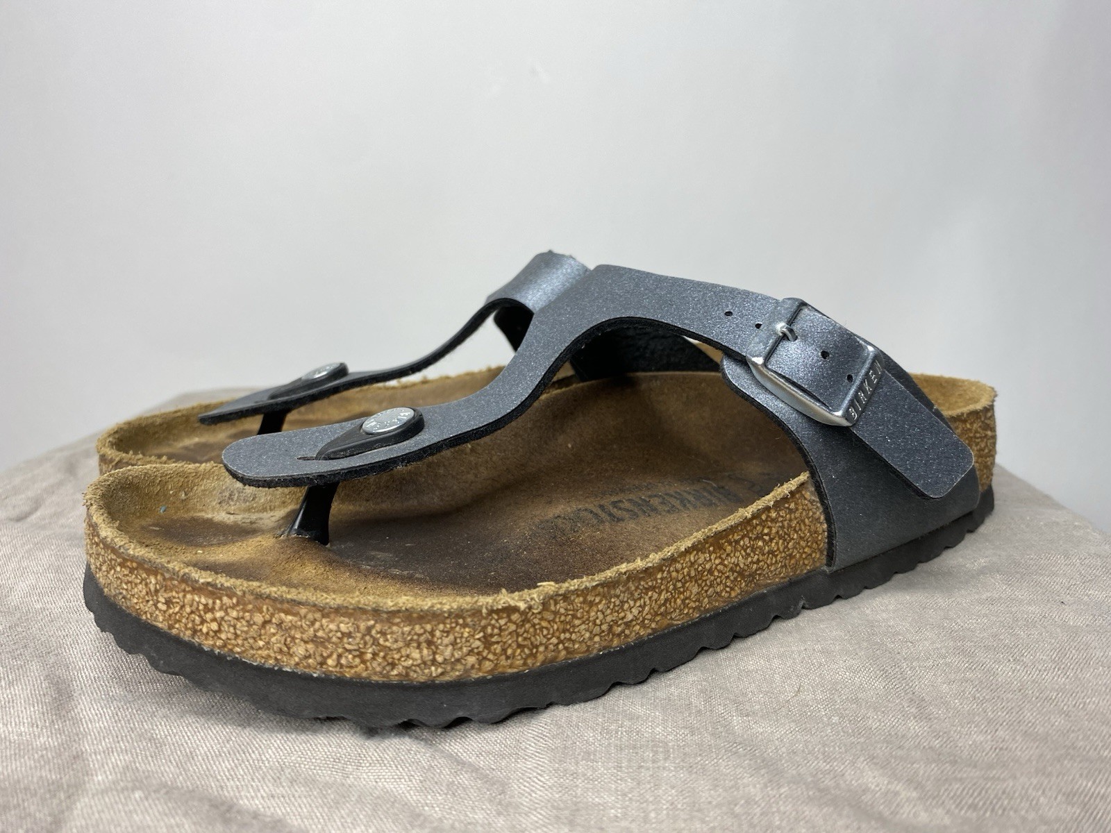Birkenstock Gizeh Thong Sandals Birko Flor Metallic Gray 38 US 7 M Women’s Boho