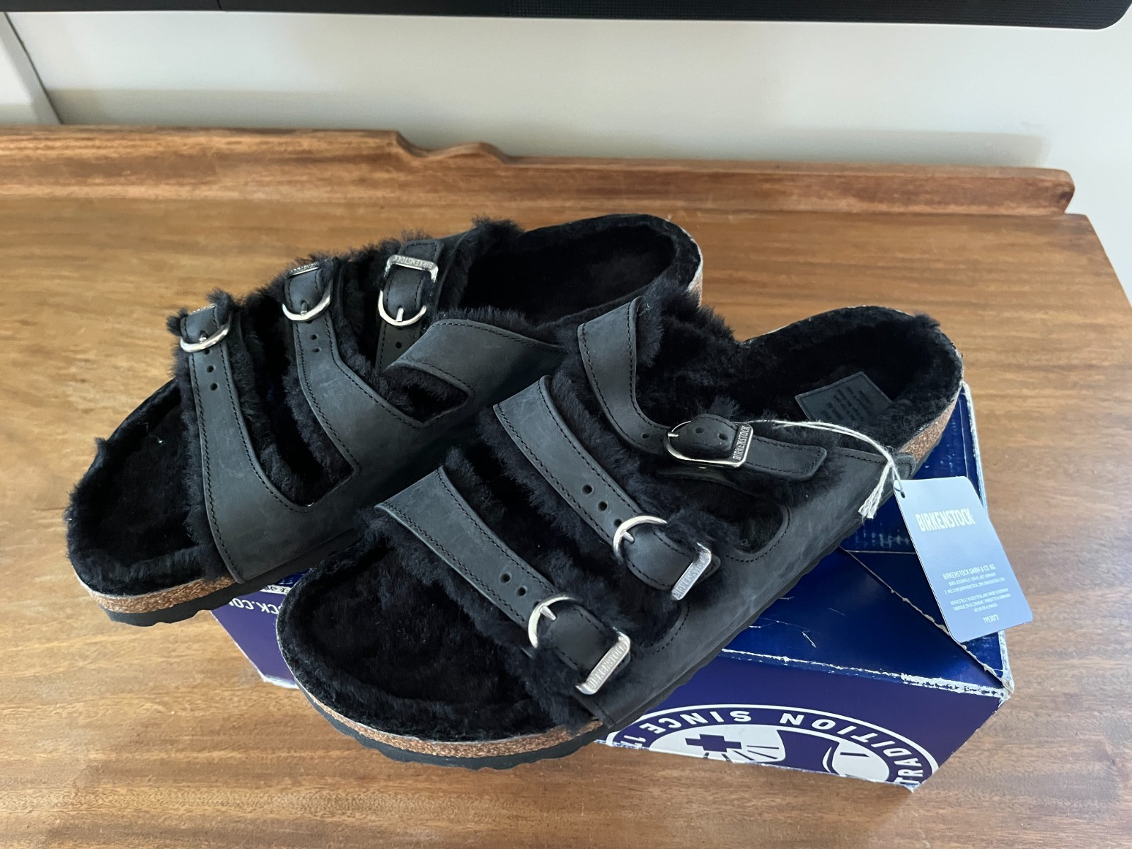 Birkenstock Florida Fresh Shearling Black Sandals size 42 NARROW, W 11-NWB