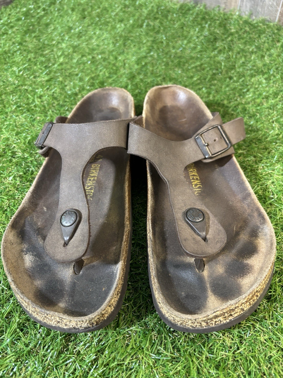 Birkenstock Gizeh Sandals Brown Leather Size 41 EU / Women’s 10 / Men’s 8