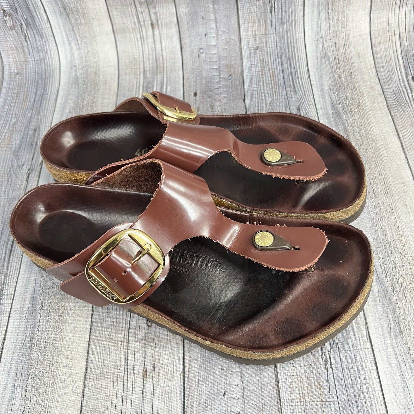 Birkenstock Gizeh Big Buckle High Shine Chocolate Leather Patent Sandals SZ: 40