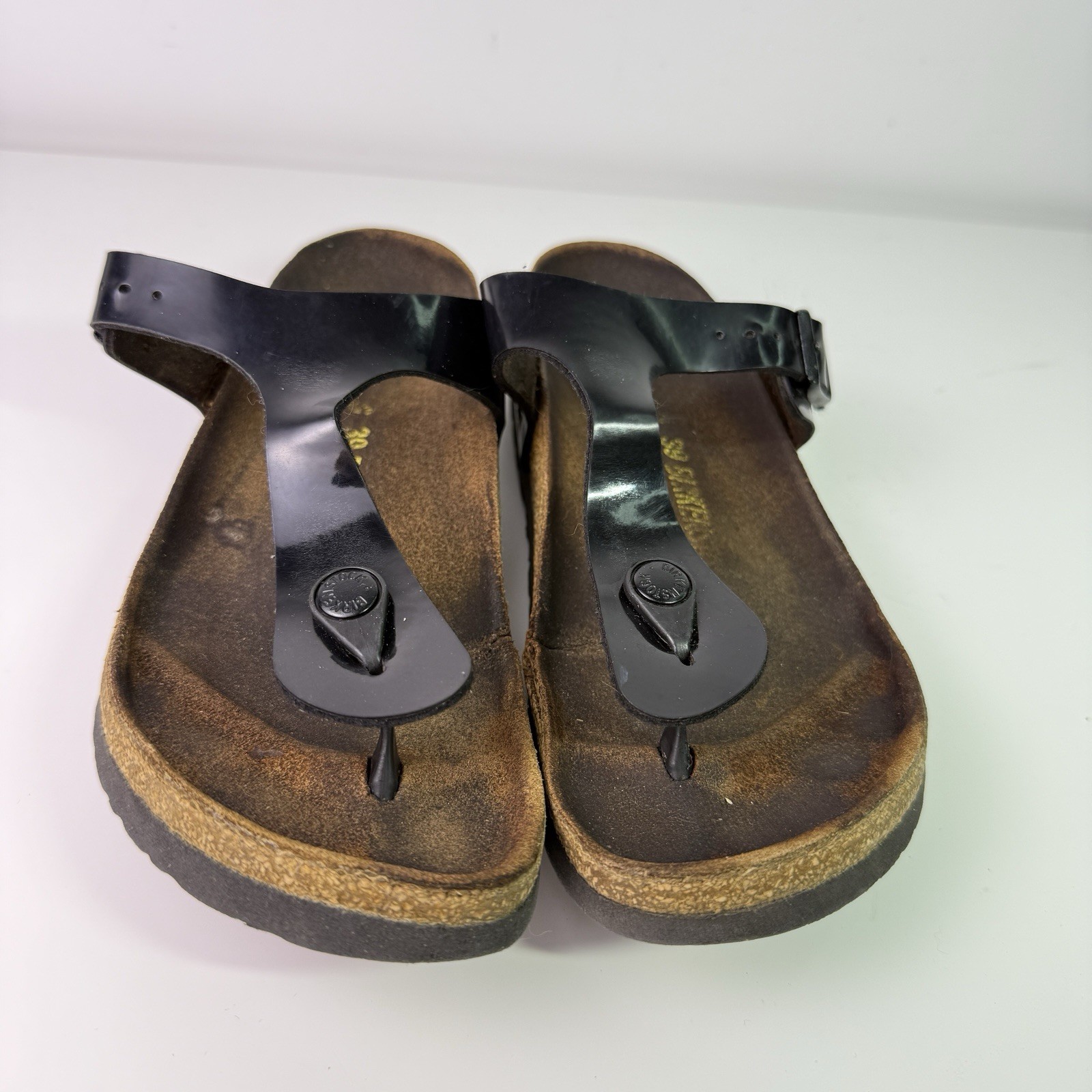 BIRKENSTOCK Women Size 39 Black Gizeh Buckle Thong Flip Flop Leather US Size 8