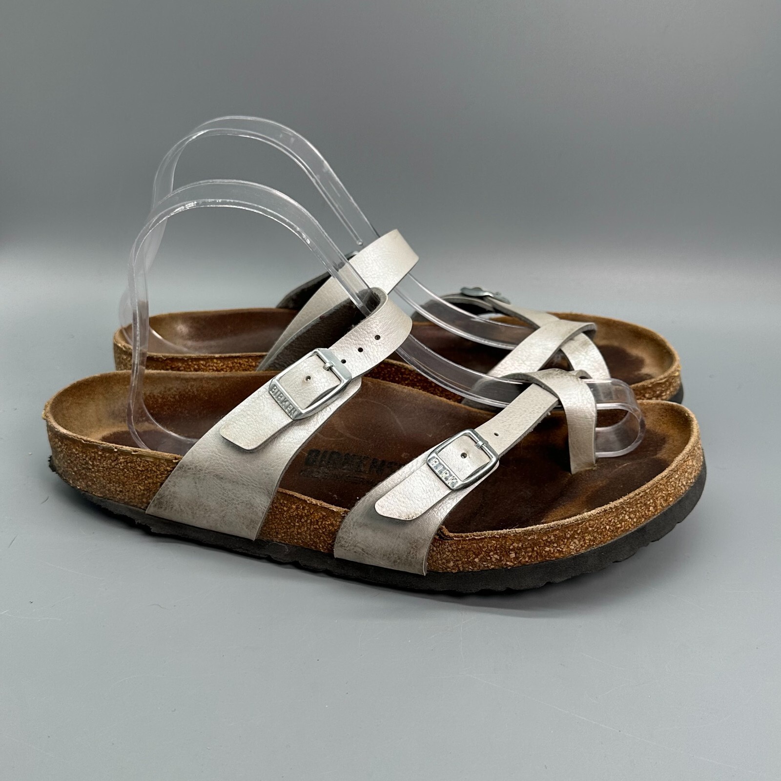 Birkenstock Mayari Women’s 9 White Leather Sandals Slip-On Thong Buckle  Casual