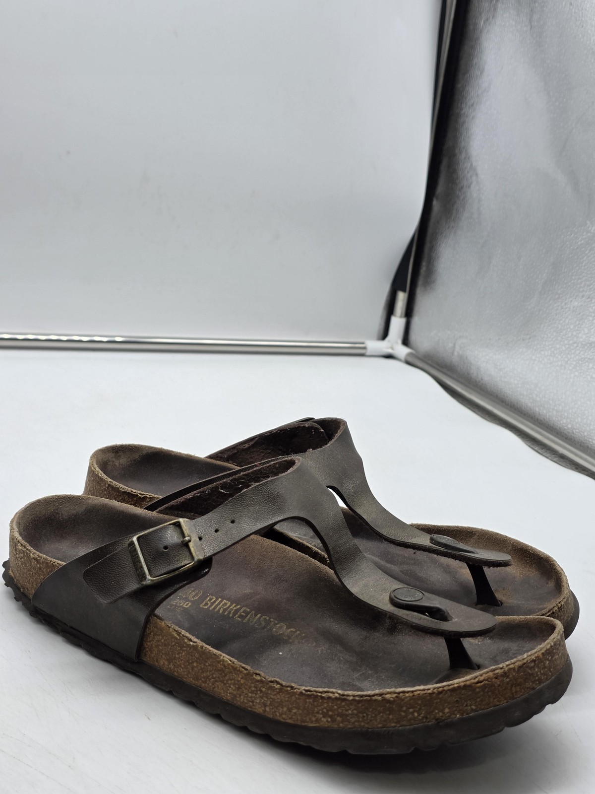 Birkenstock Gizeh Sandals Womens Size 9 40 Brown Leather Thong Shoes Damaged