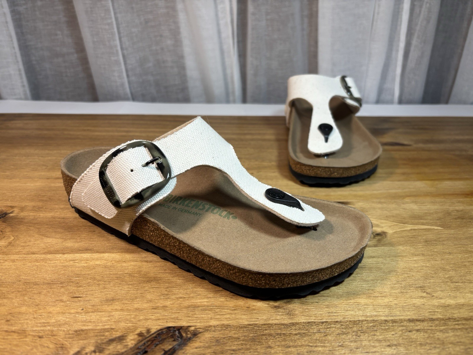 Birkenstock Gizeh Vegan Big Buckle Textile Thong Sandals Woman’sSize 7.5