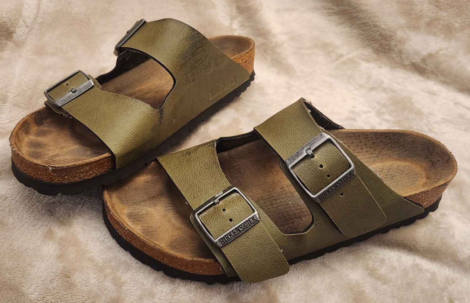 Birkenstock Arizona Dark/Olive Green Sandals EU 39 – Qwik Ship!