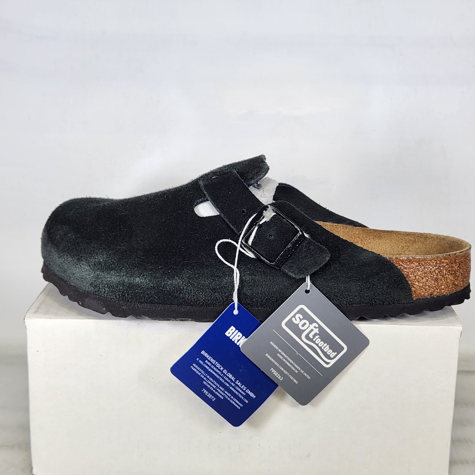 Size 7-7.5 NARROW (EU 38) – Birkenstock Boston Suede – Black – Womens
