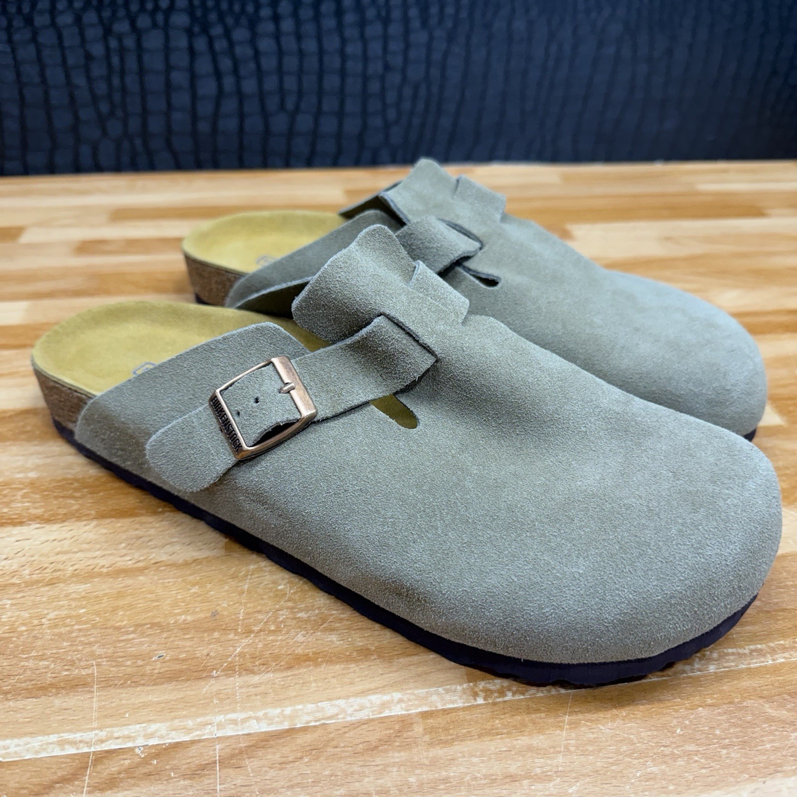 Birkenstock Boston Shoes Mens Size 10 Taupe Suede Soft Footbed Clogs Slip On