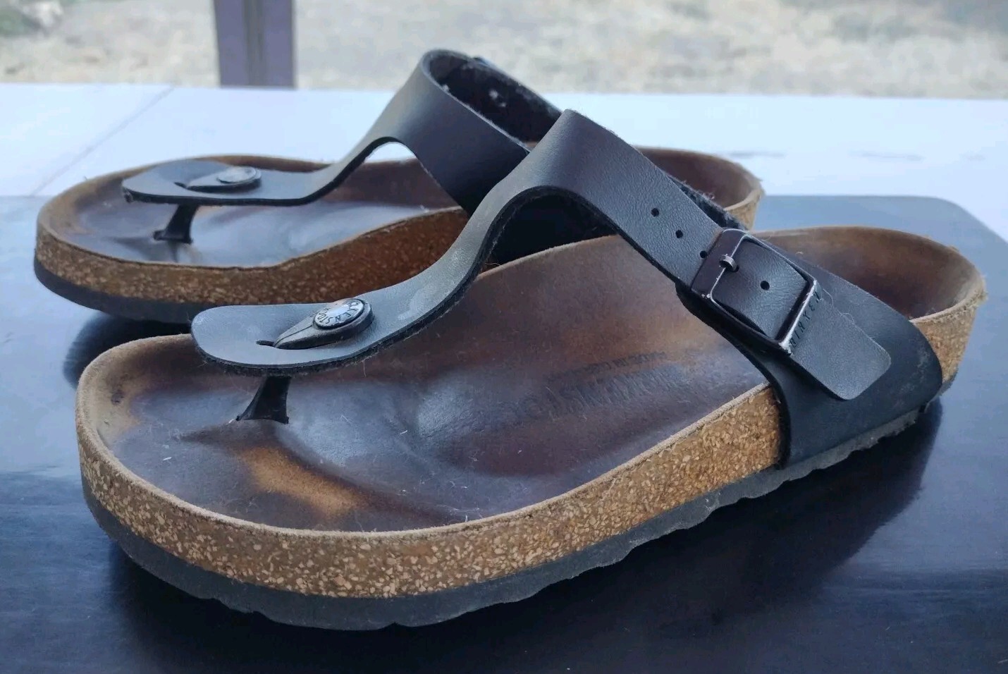 BIRKENSTOCK Gizeh Women’s Size 38 (USW 7 – 7.5 Regular W) Black Leather Sandals