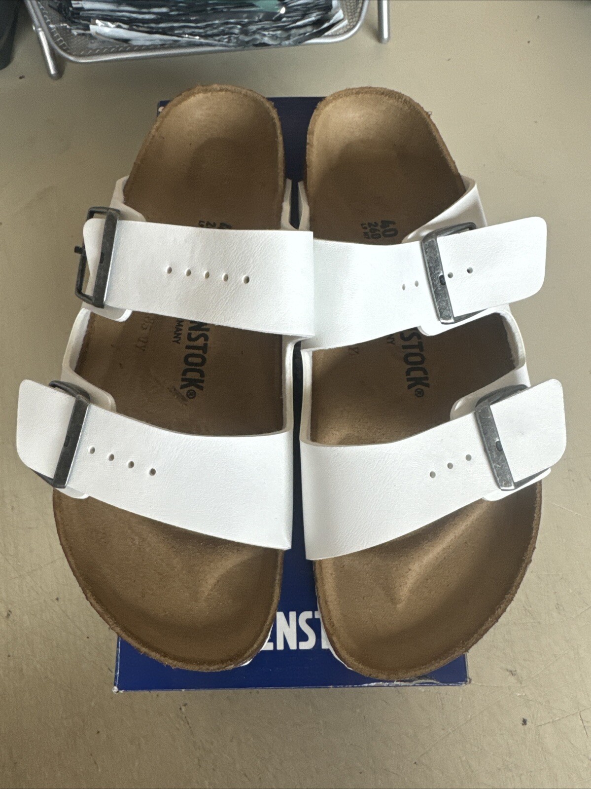 PICK SIZE Birkenstock Arizona BS Leather Strap Buckle Sandals – White