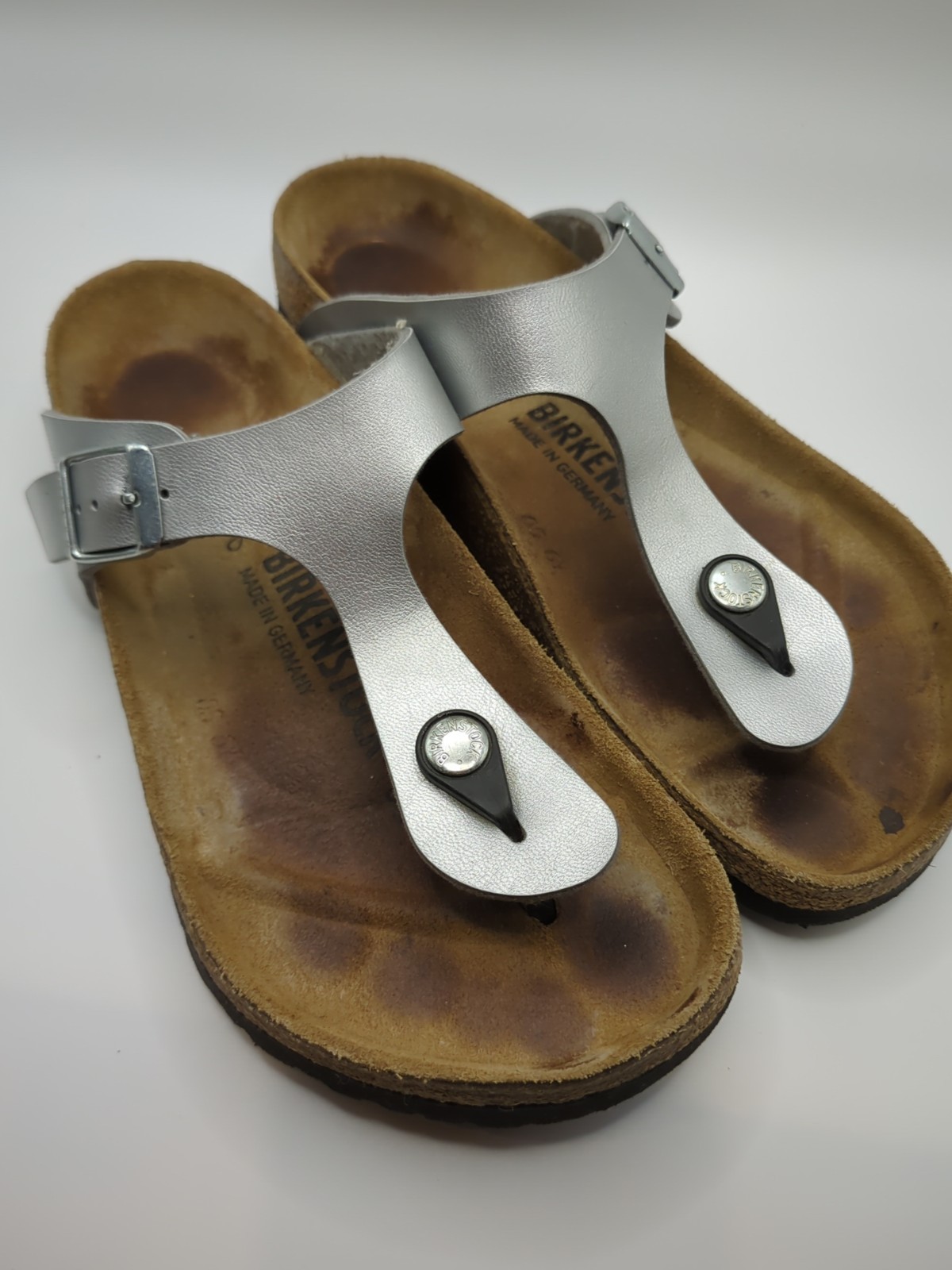 Birkenstock Gizeh Women’s Size 36 US 5.5 Metallic Silver Birko Flor Thong Sandal