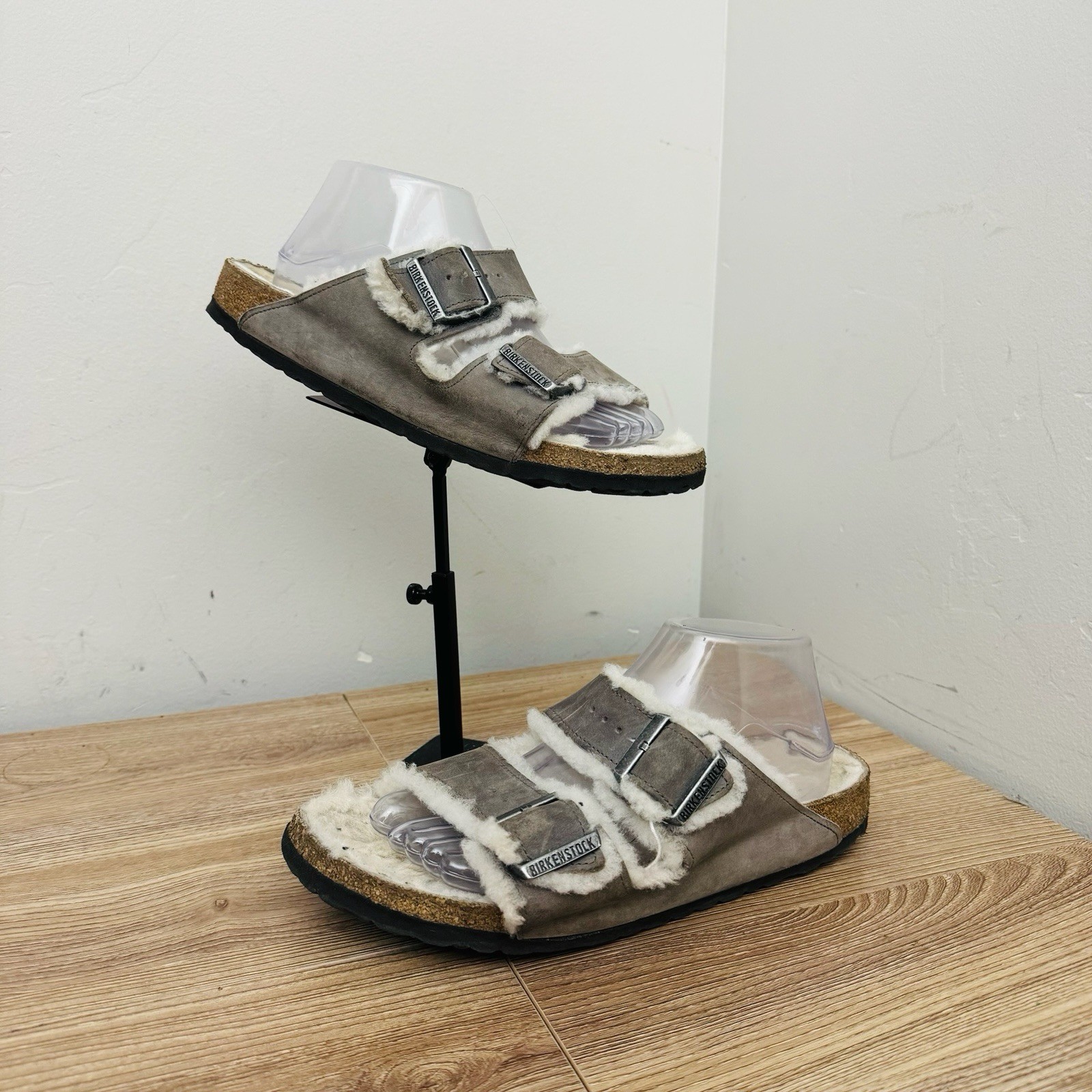 Birkenstock Arizona Gray Shearling Sandals Women’s Size 10