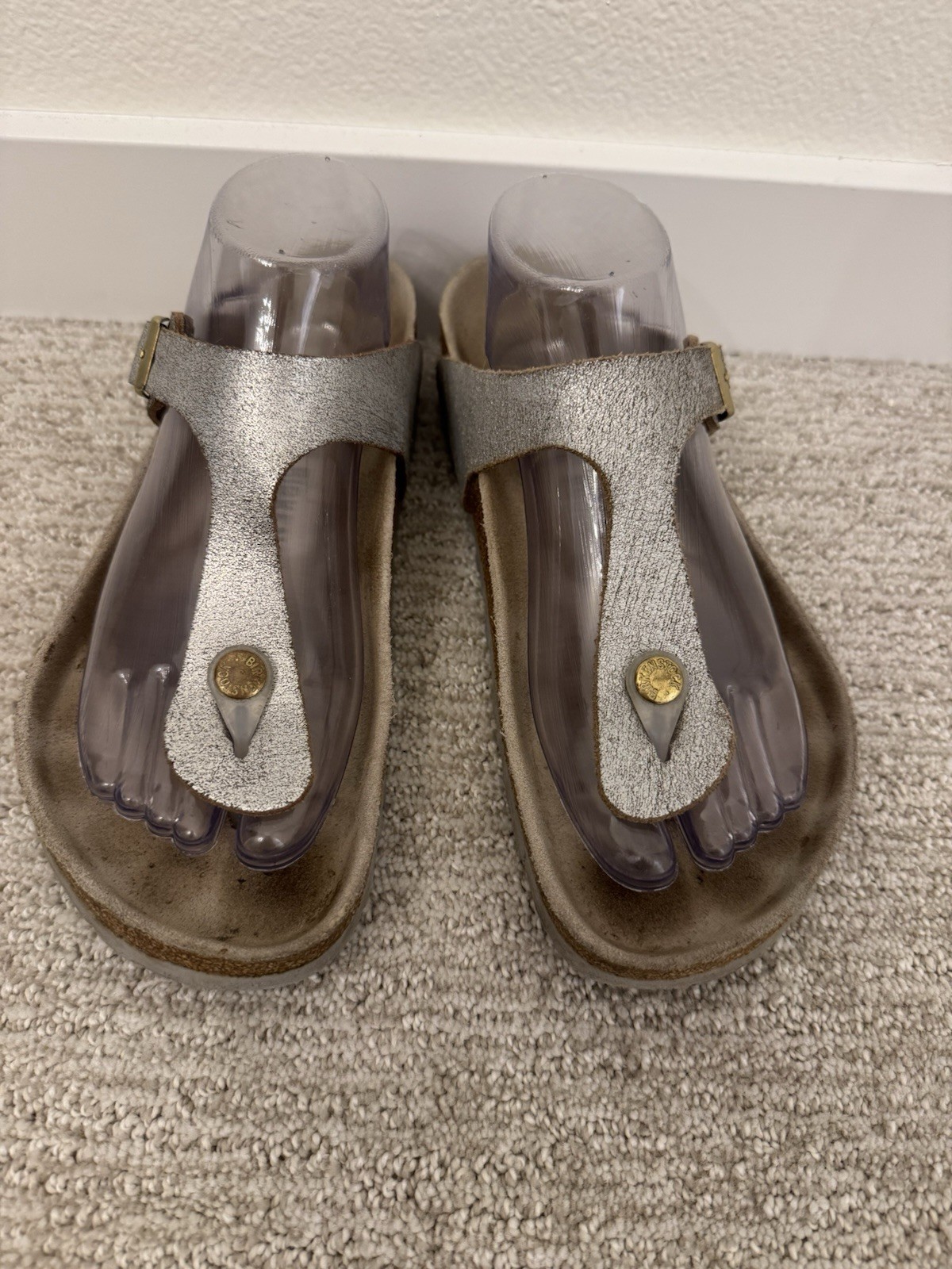 Birkenstock Gizeh Sandals Metallic Washed Leather Silver Women’s Size: 39/8