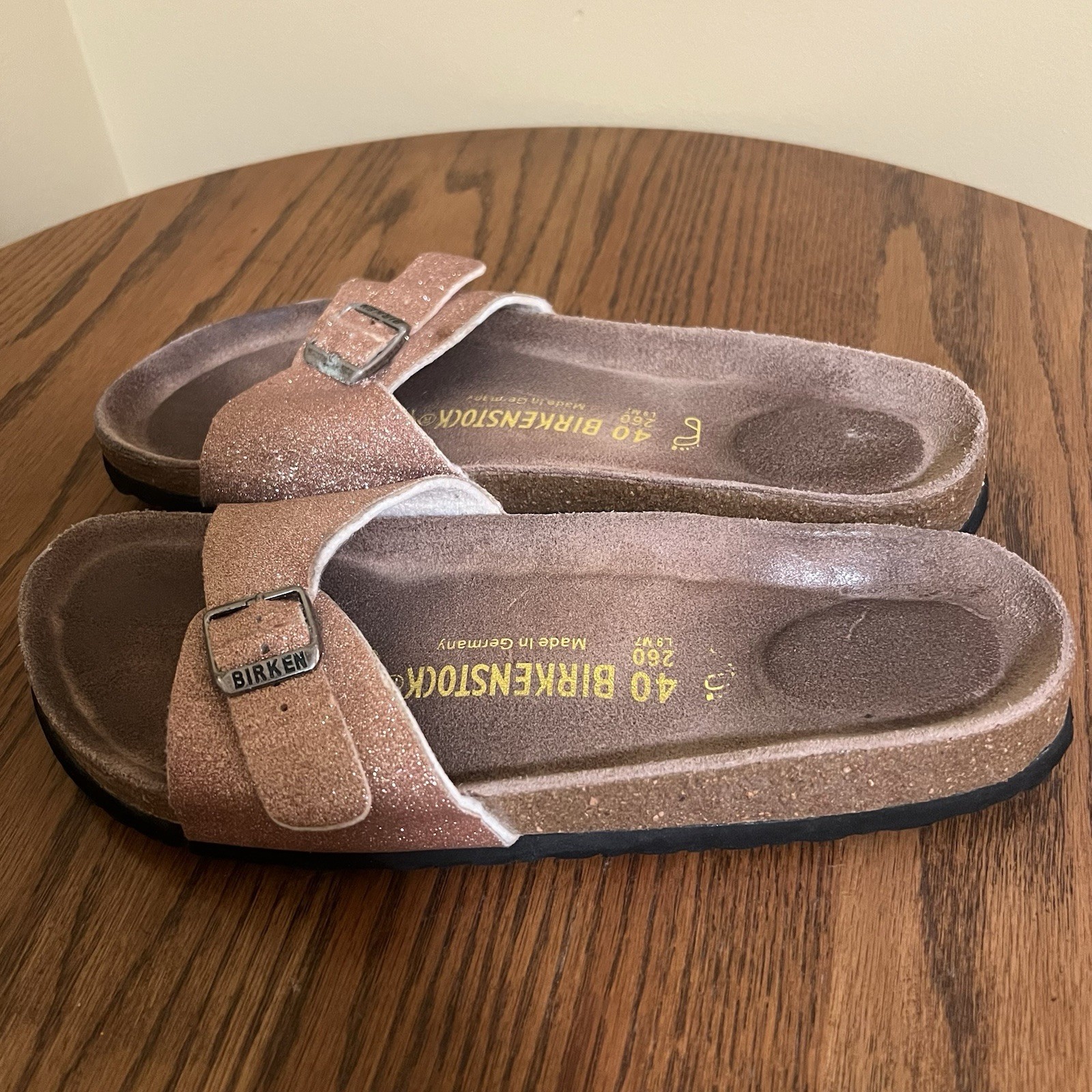 Birkenstock Madrid Buckle Slide Sandal Womens Size 9 Men’s Size 7 Glitter Pink