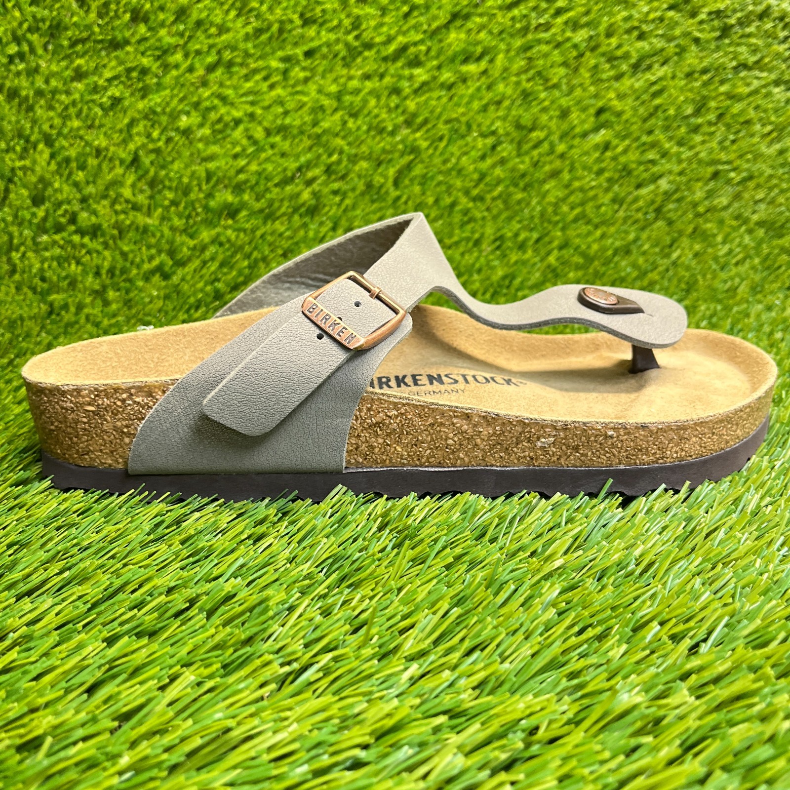 Birkenstock Gizeh Birko-Flor Womens Size 8 Gray Stone Beach Outdoor Sandals