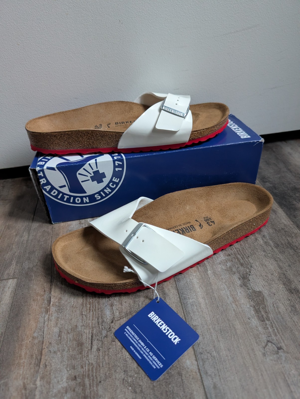 NIB Birkenstock Madrid sandal White Patent Leather Men’s 10 Women’s 11.5 NEW