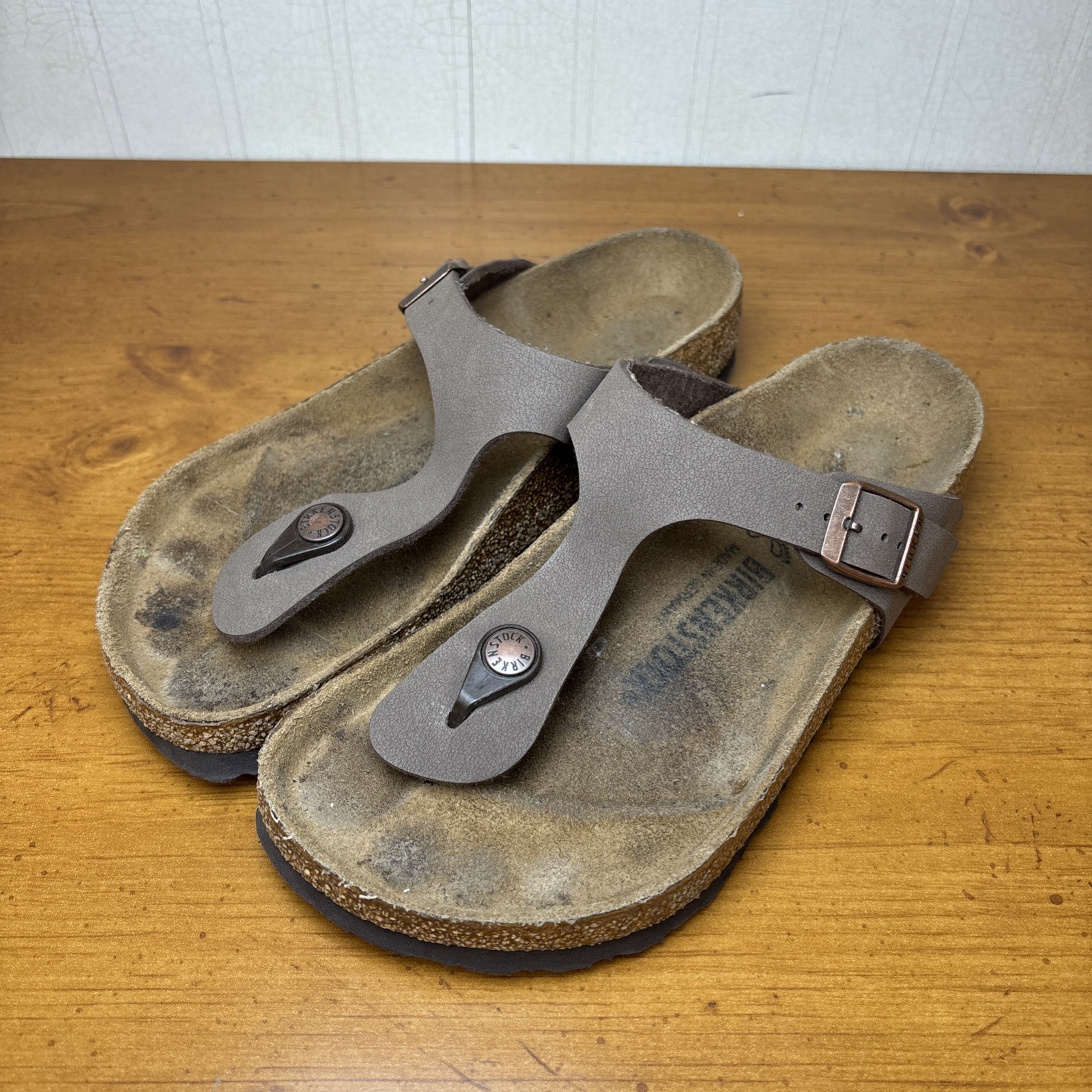 Birkenstock Gizeh Thong Sandal Womens Sz EU 38 US 7.5 Leather Adjustable Buckle