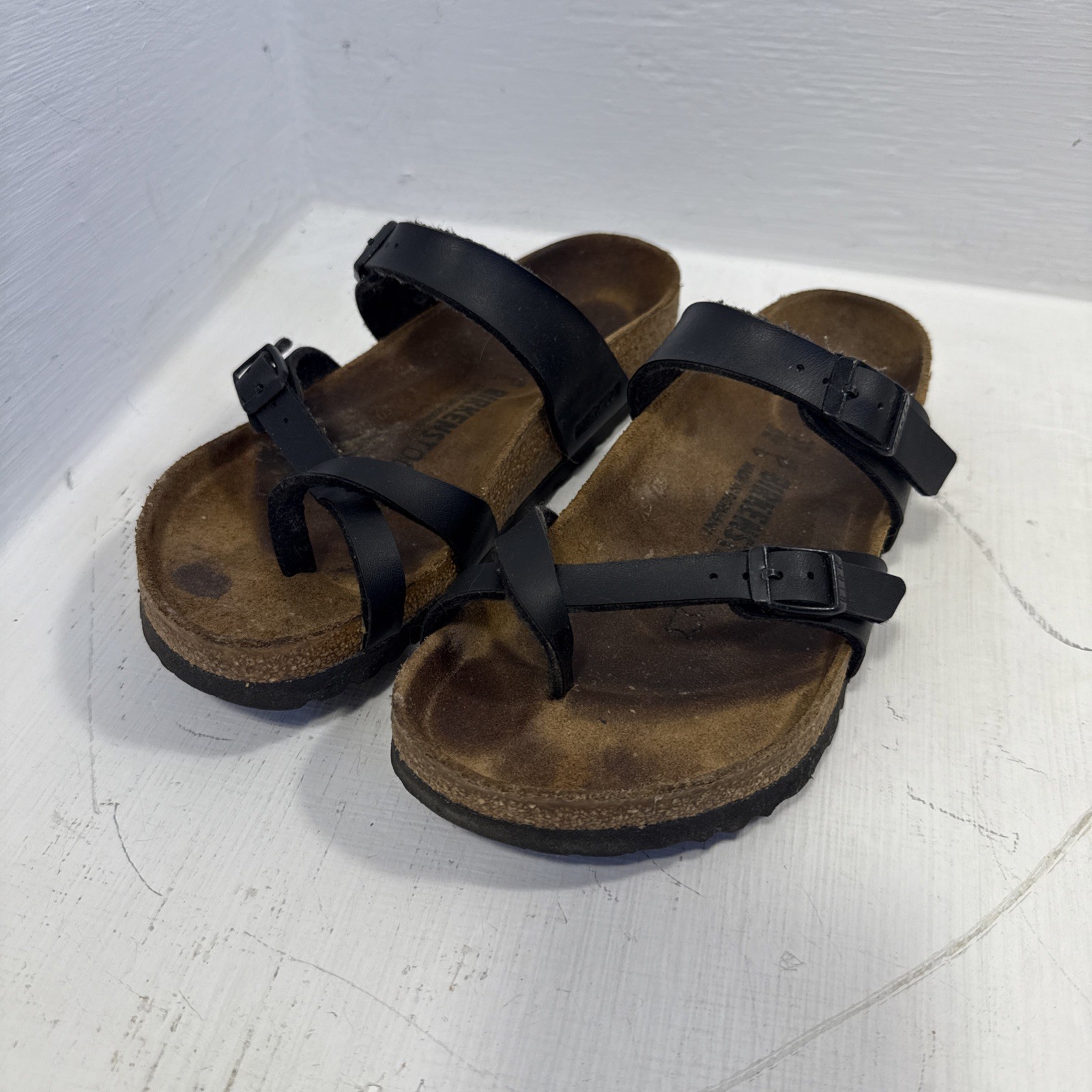 Birkenstock Mayari Sandals Women’s Size 6-6.5 EU 37 Black Toe Loop Double Buckle