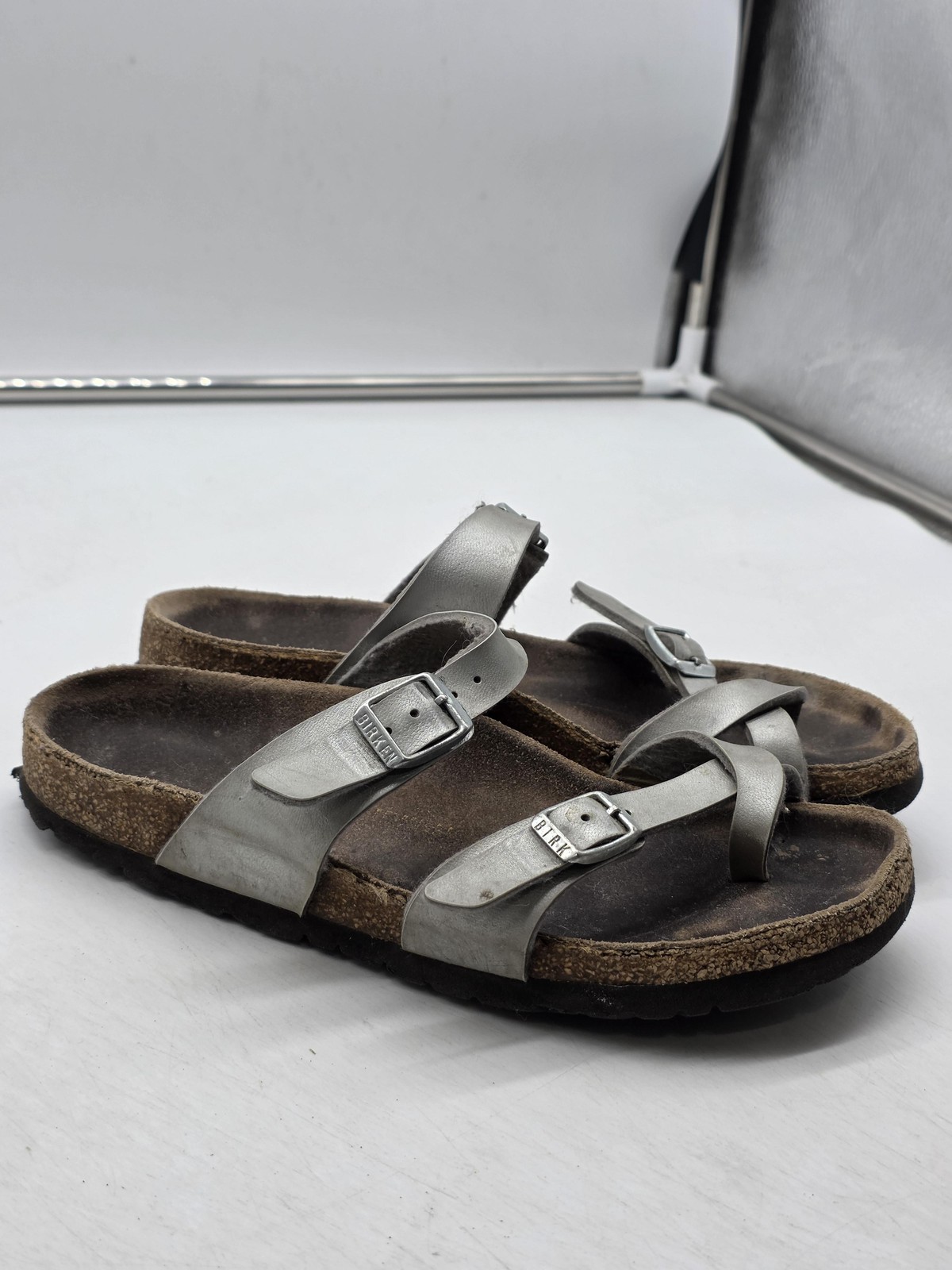 Birkenstock Mayari Sandals Womens Size 35 Silver Toe Loop Cork Footbed Shoes