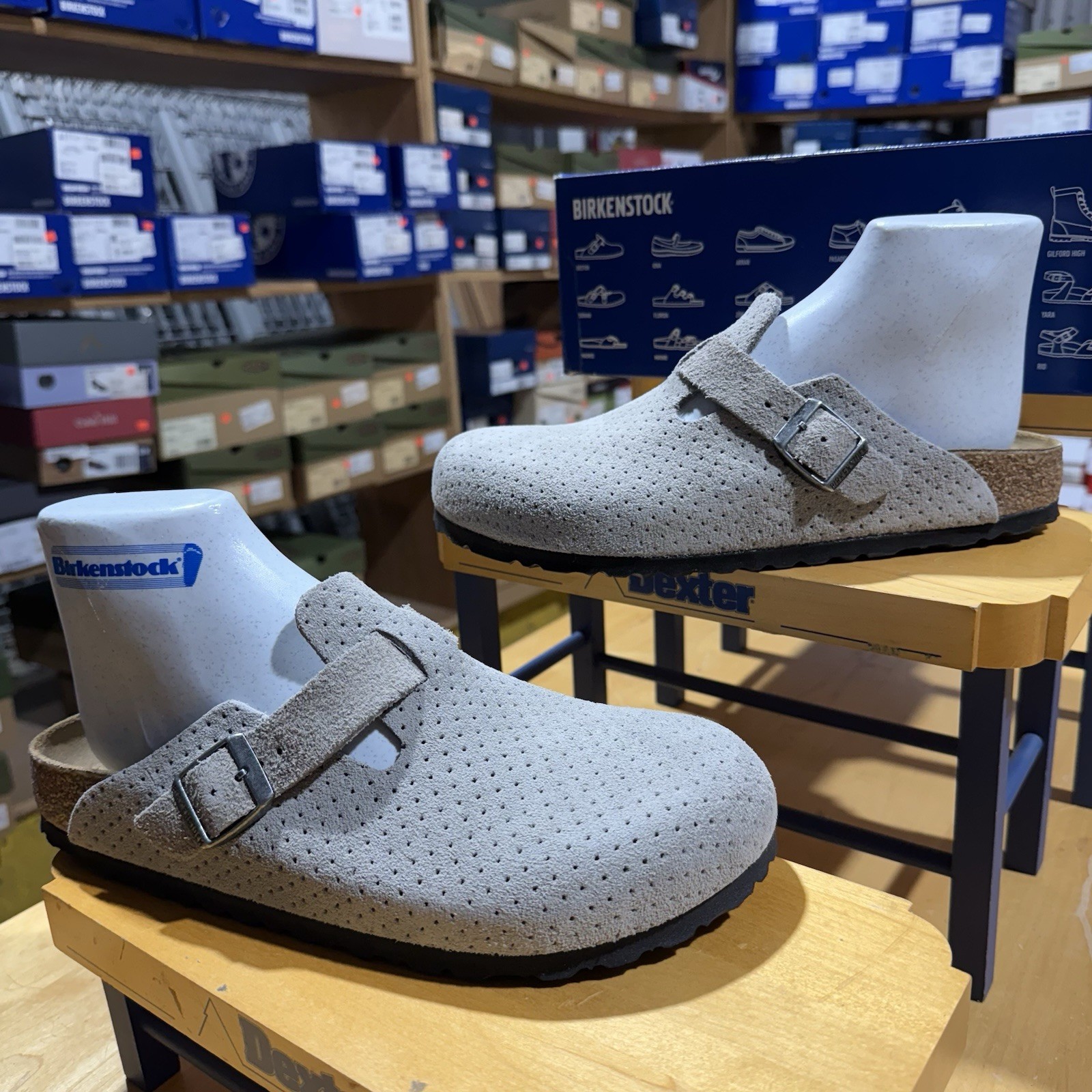 Birkenstock Boston Size 40 Narrow Fit Brand New Suede Gray Stone Dotted Coin