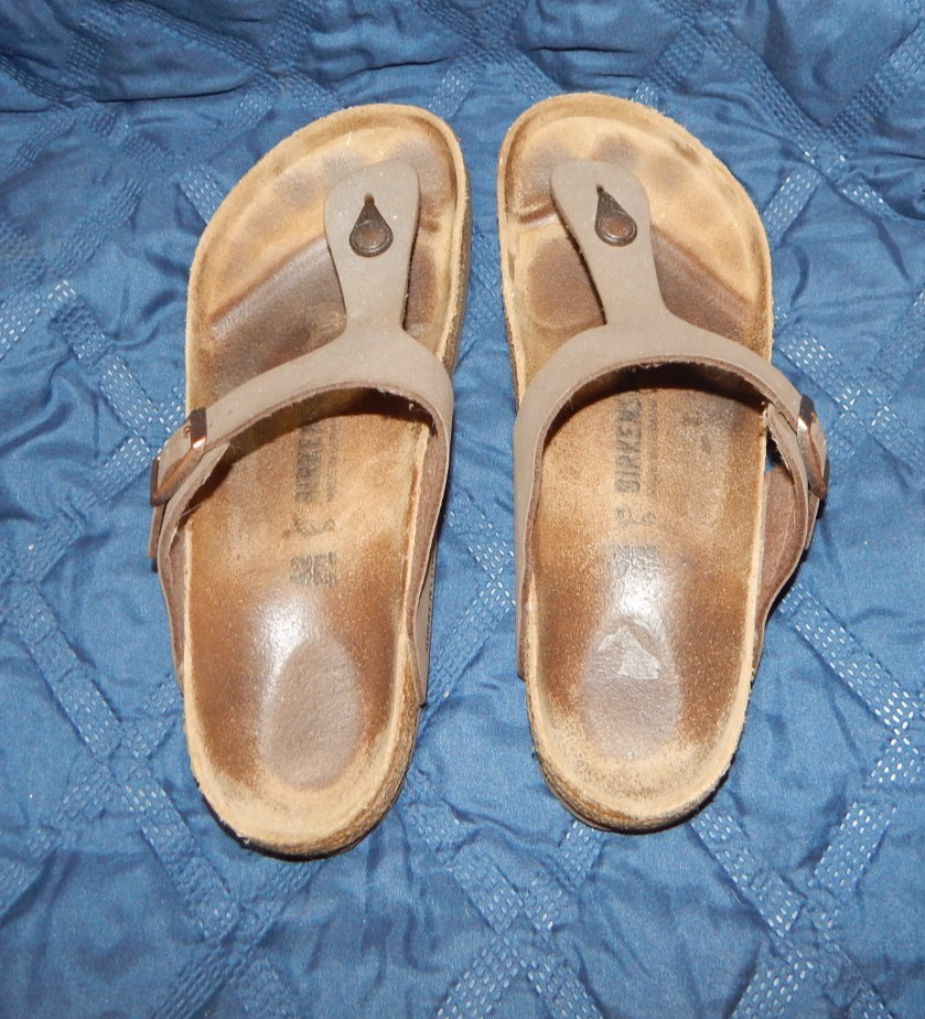 Birkenstock Gizeh Regular Fit BirkoFlor Mocca Size 42/11-11.5 US W/9-9.5 US M