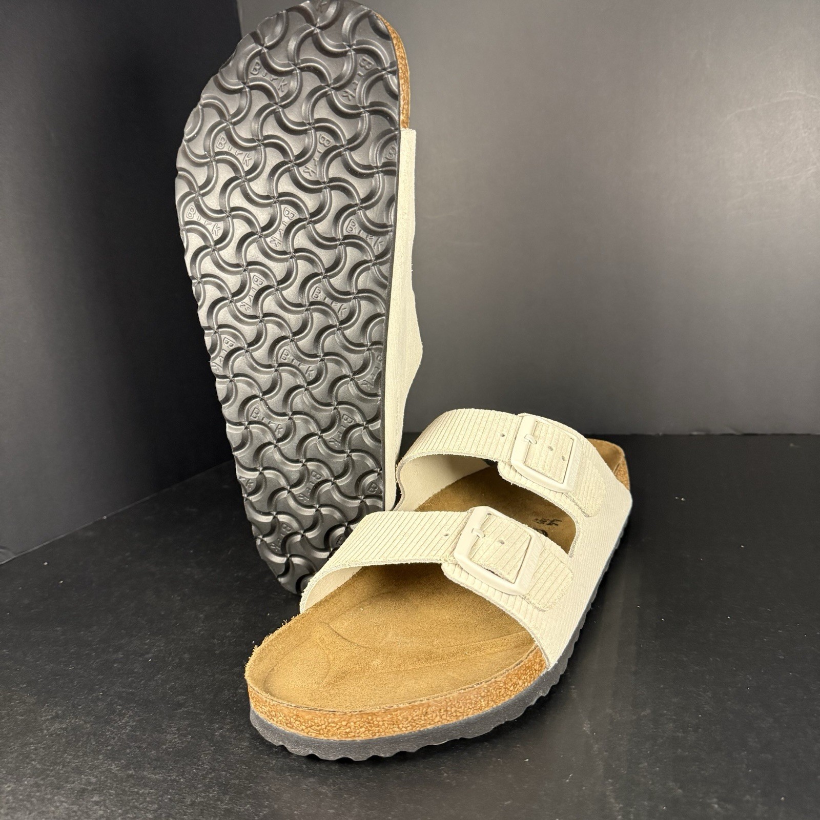 Birkenstock Arizona Sandals Suede Embossed Corduroy Men’s US Size 11 New