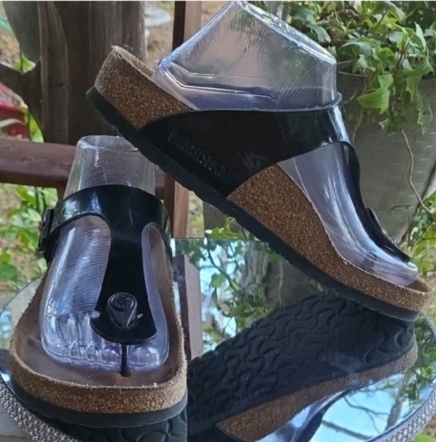 Birkenstock Gizeh Black Patent Sandal Size EU 39 US 8