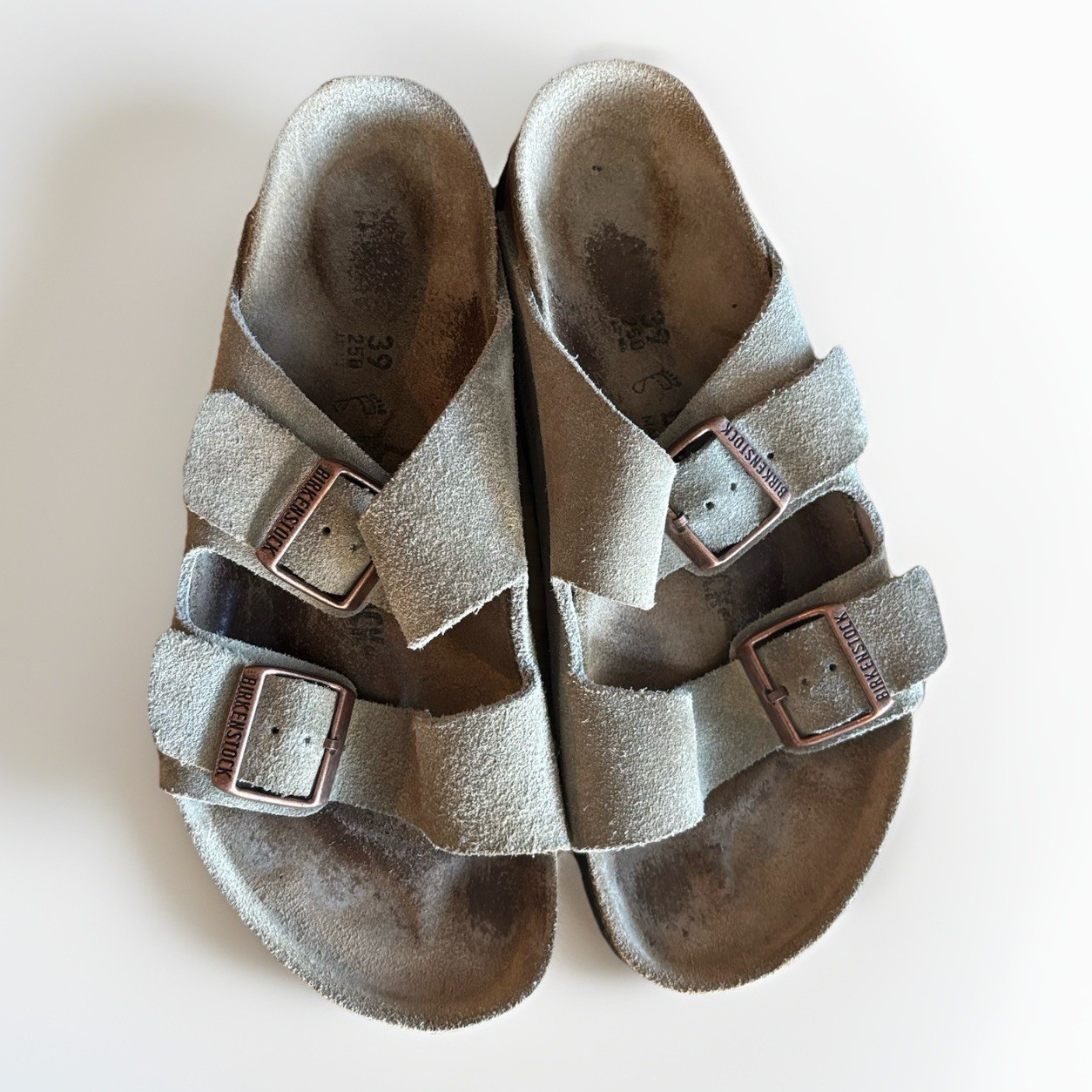 Birkenstock Arizona Beige tan suede Sandals Women’s Size 39 Classic Summer READ