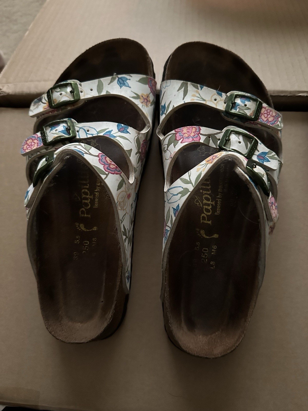 Birkenstock Papillio Floral Pattern Women’s Sz 8 Triple Buckle Sandals 39
