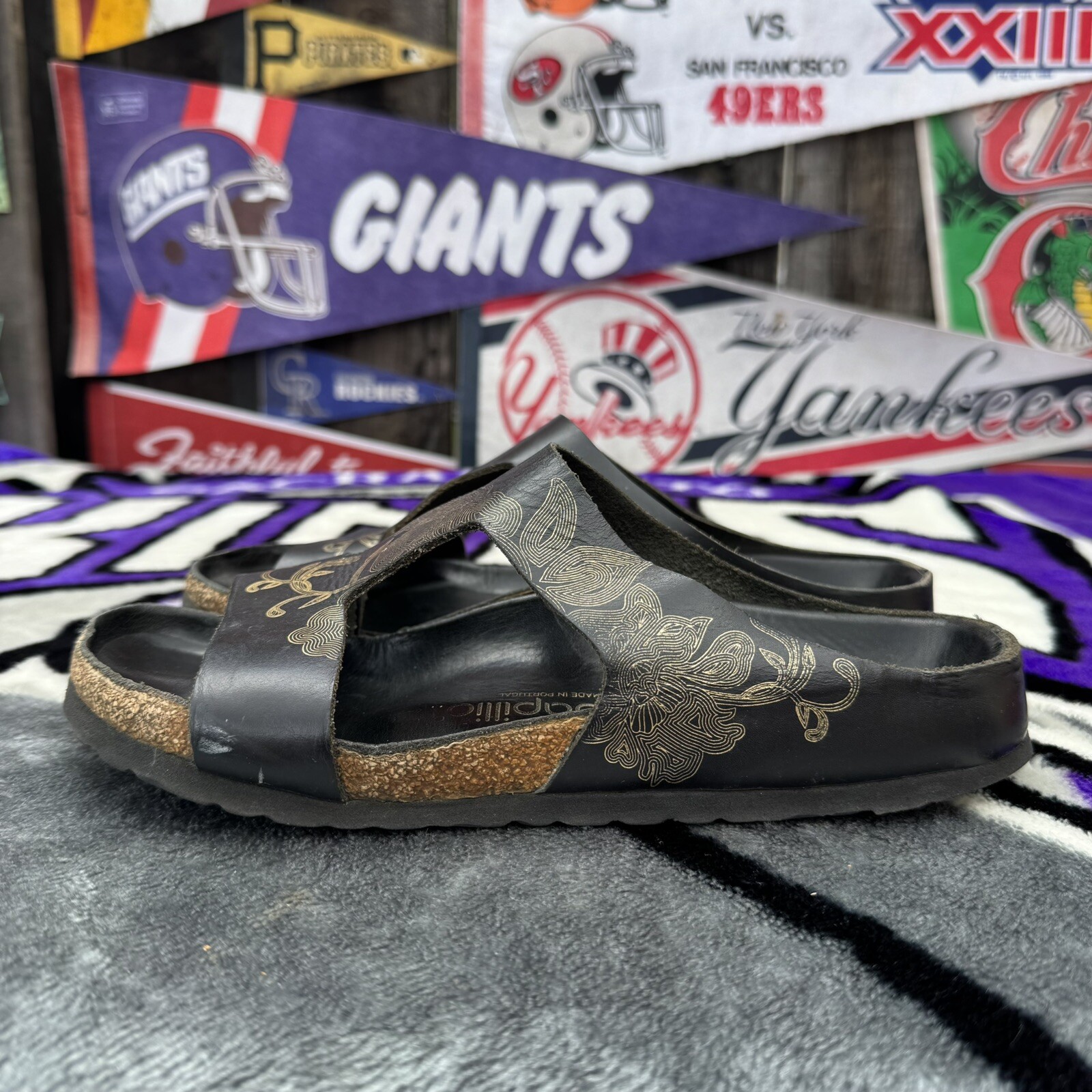 Size L9/M7 – Birkenstock Papillio Charlize Ornaments White / Gold Narrow