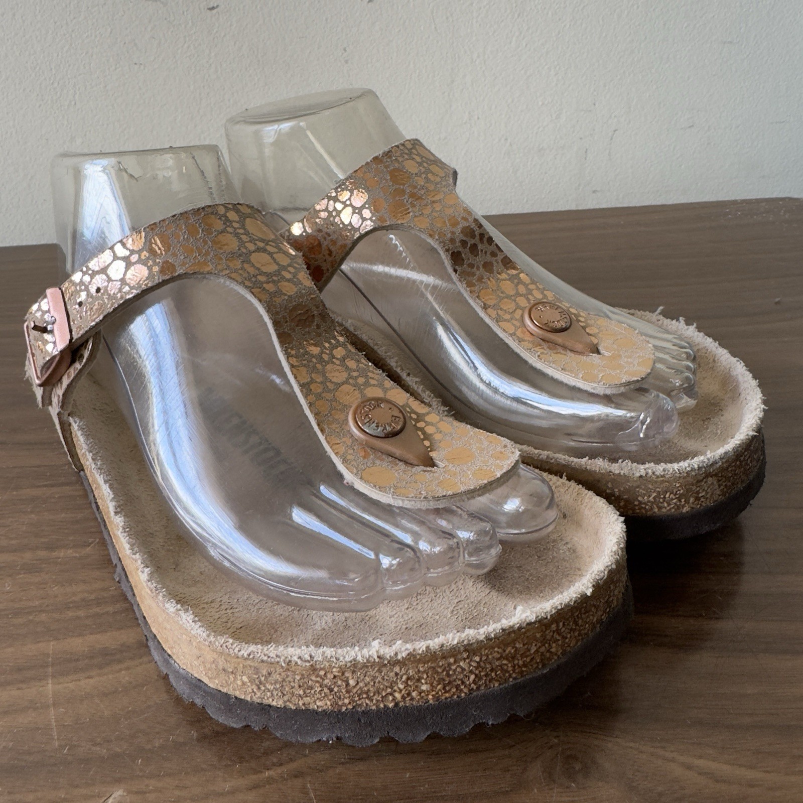Birkenstock Gizeh Women’s EU 39 US 8–8.5 Metallic Bronze Thong Sandals