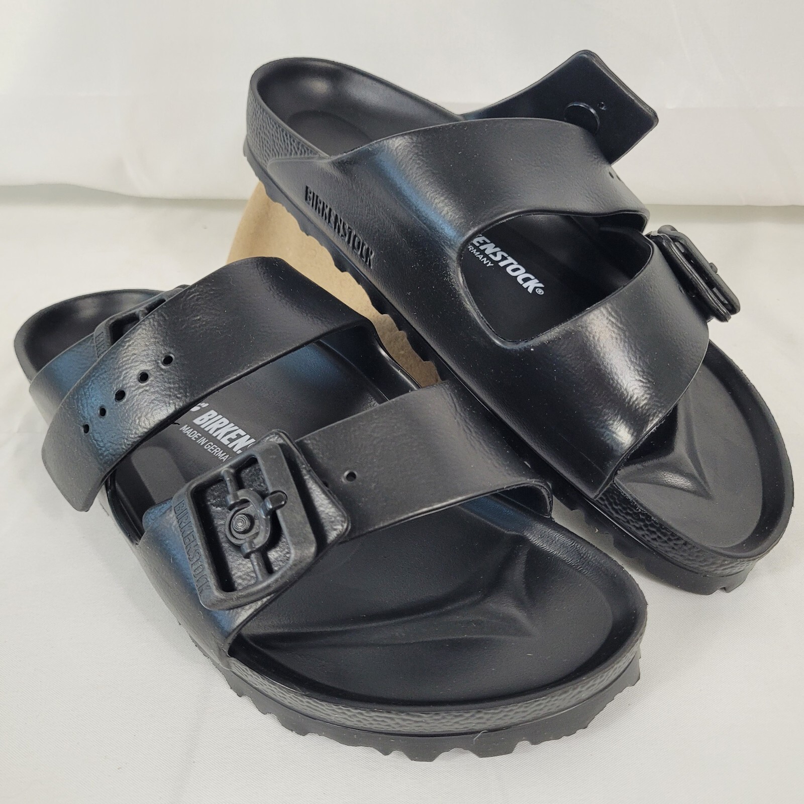 Birkenstock Unisex Arizona Essentials EVA Black Sandals Sz W8 M6 Narrow Fit NIB