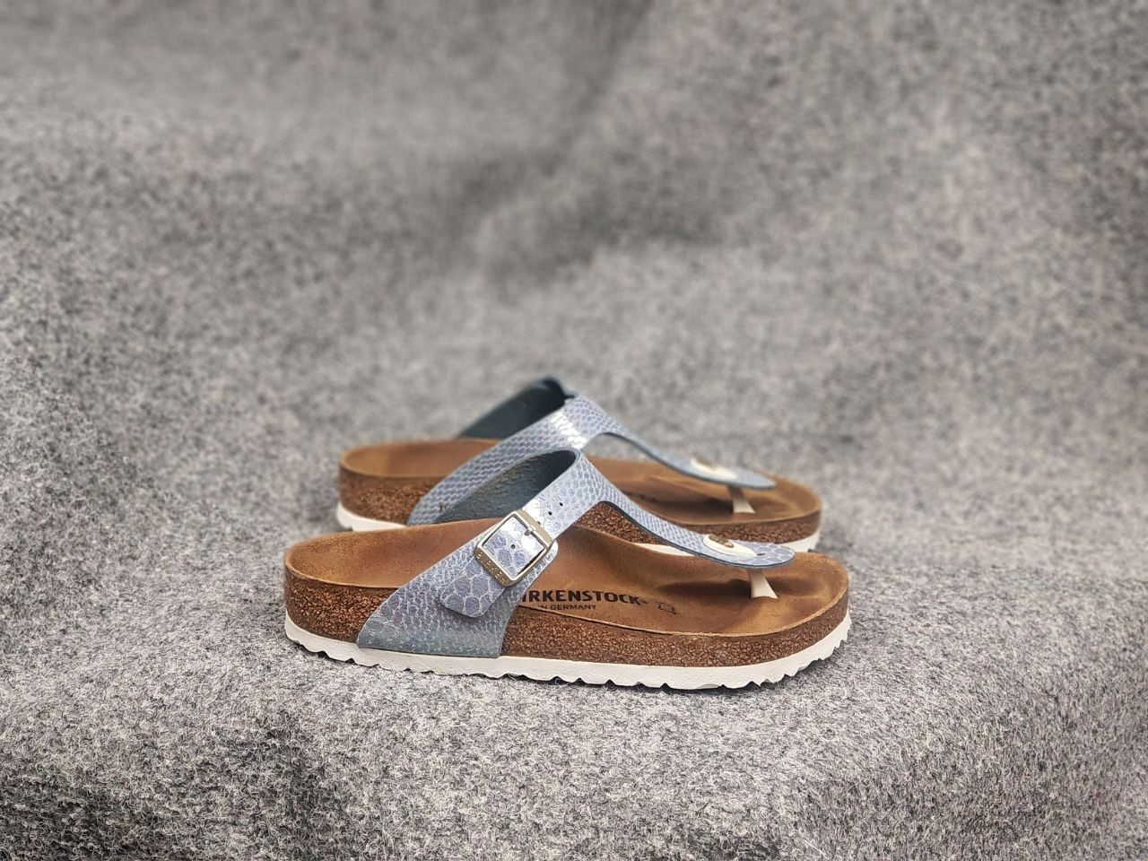Birkenstock gizeh shiny snake Synthetics Elemental Orthopedic slippers sandal