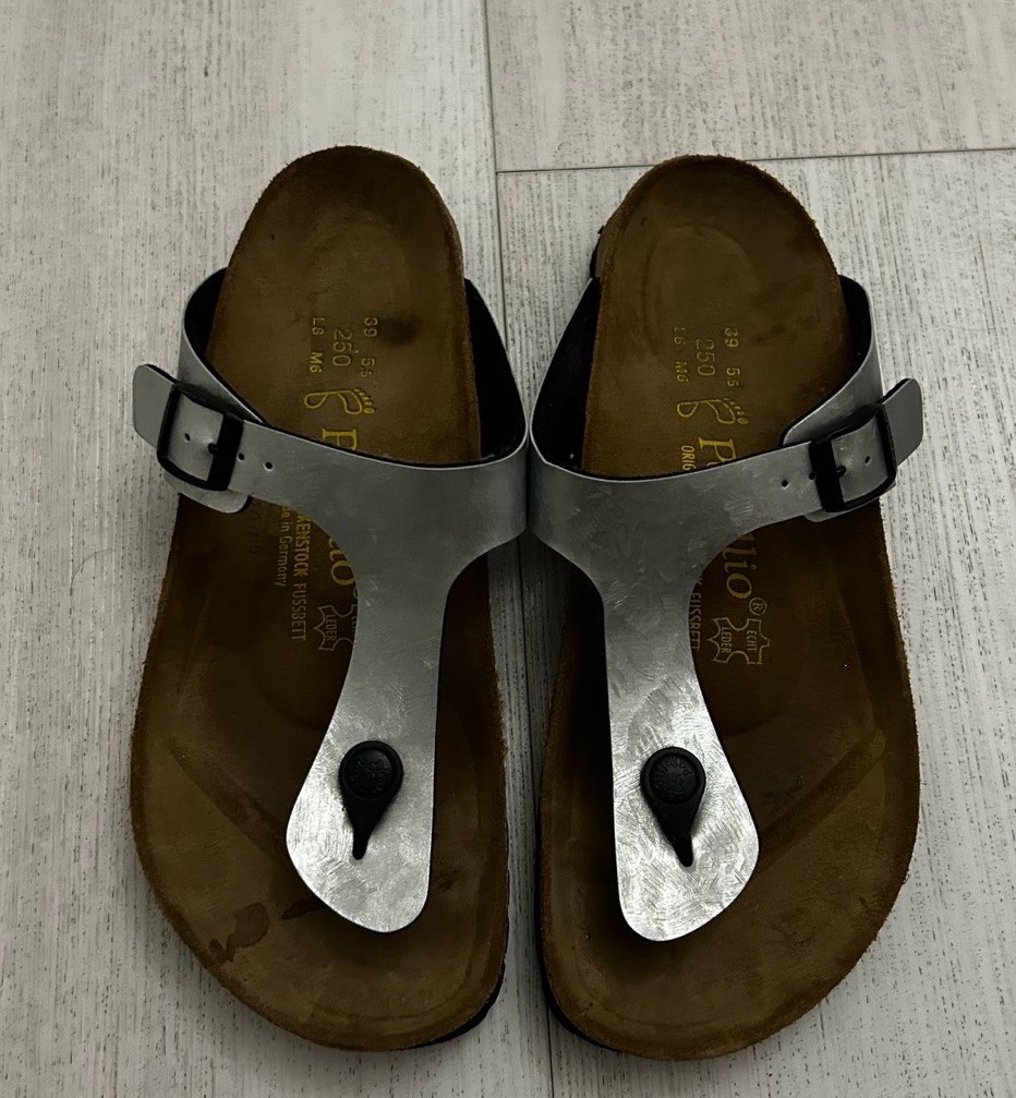 Papillio By Birkenstock Gizeh Sandals Sz 39 Silver